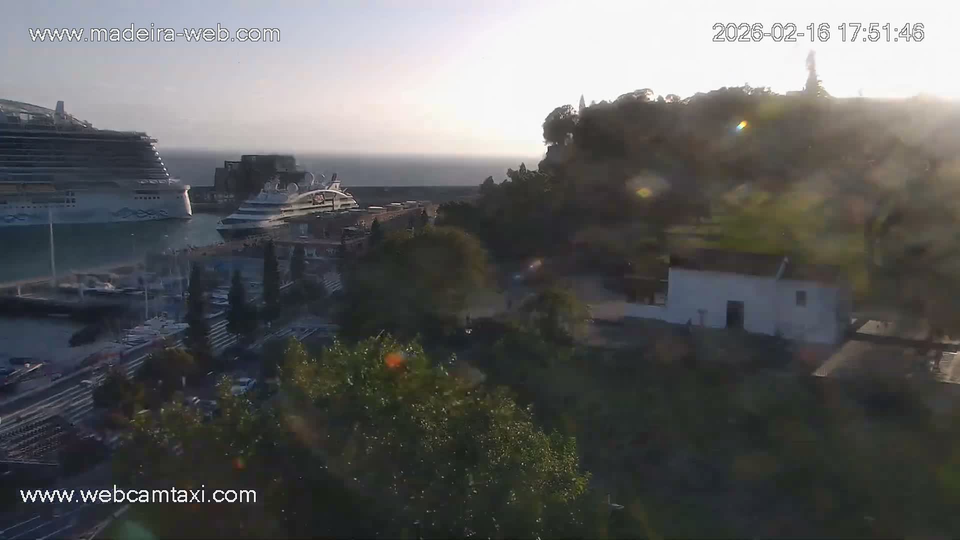 Funchal Marina & Coast Live Cam - Funchal, Madeira, Portugal