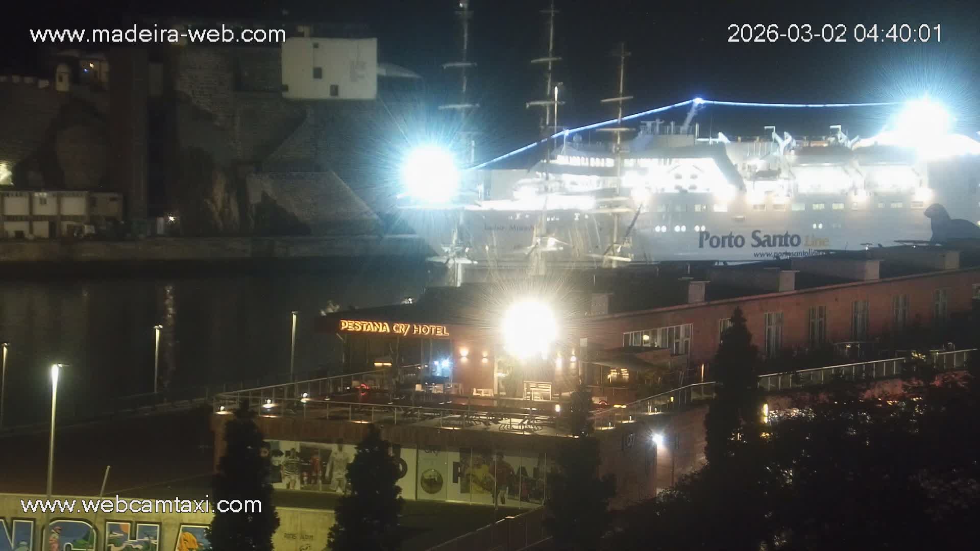 Funchal Marina & Coast Live Cam - Funchal, Madeira, Portugal