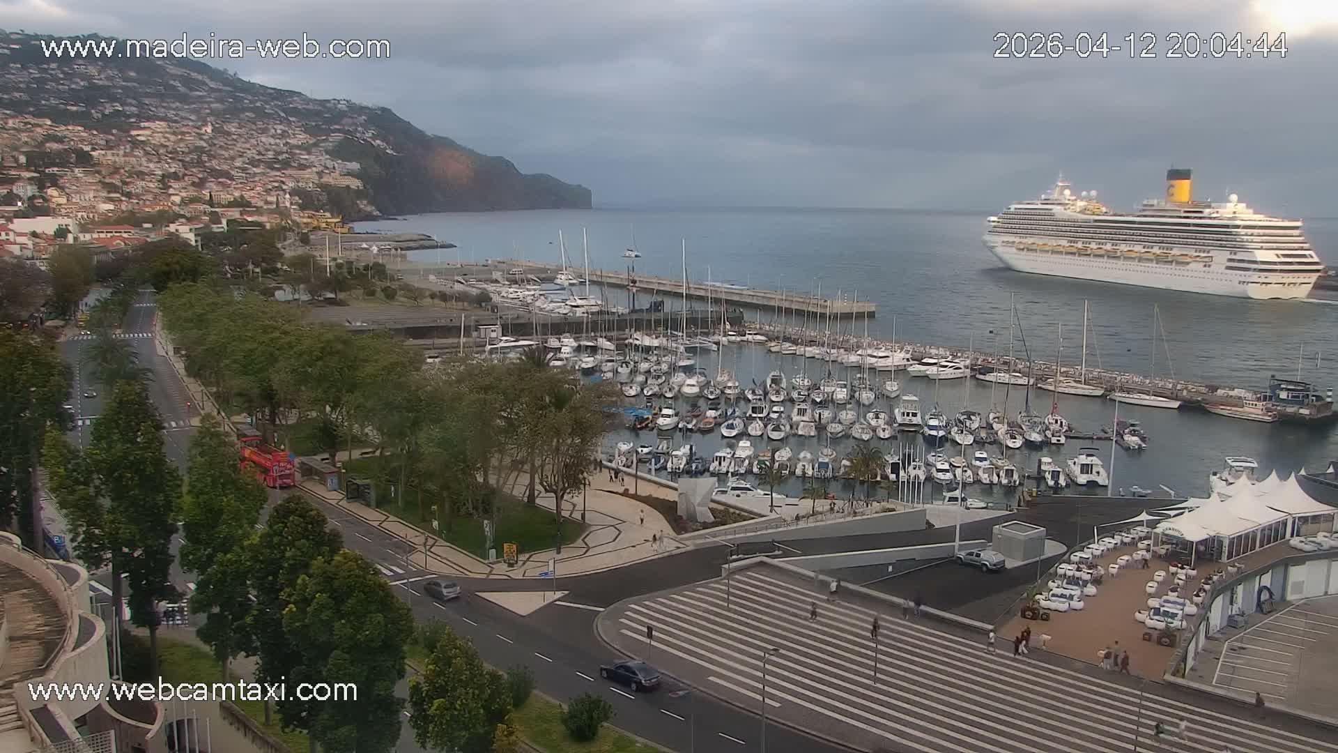 Funchal Marina & Coast Live Cam - Funchal, Madeira, Portugal