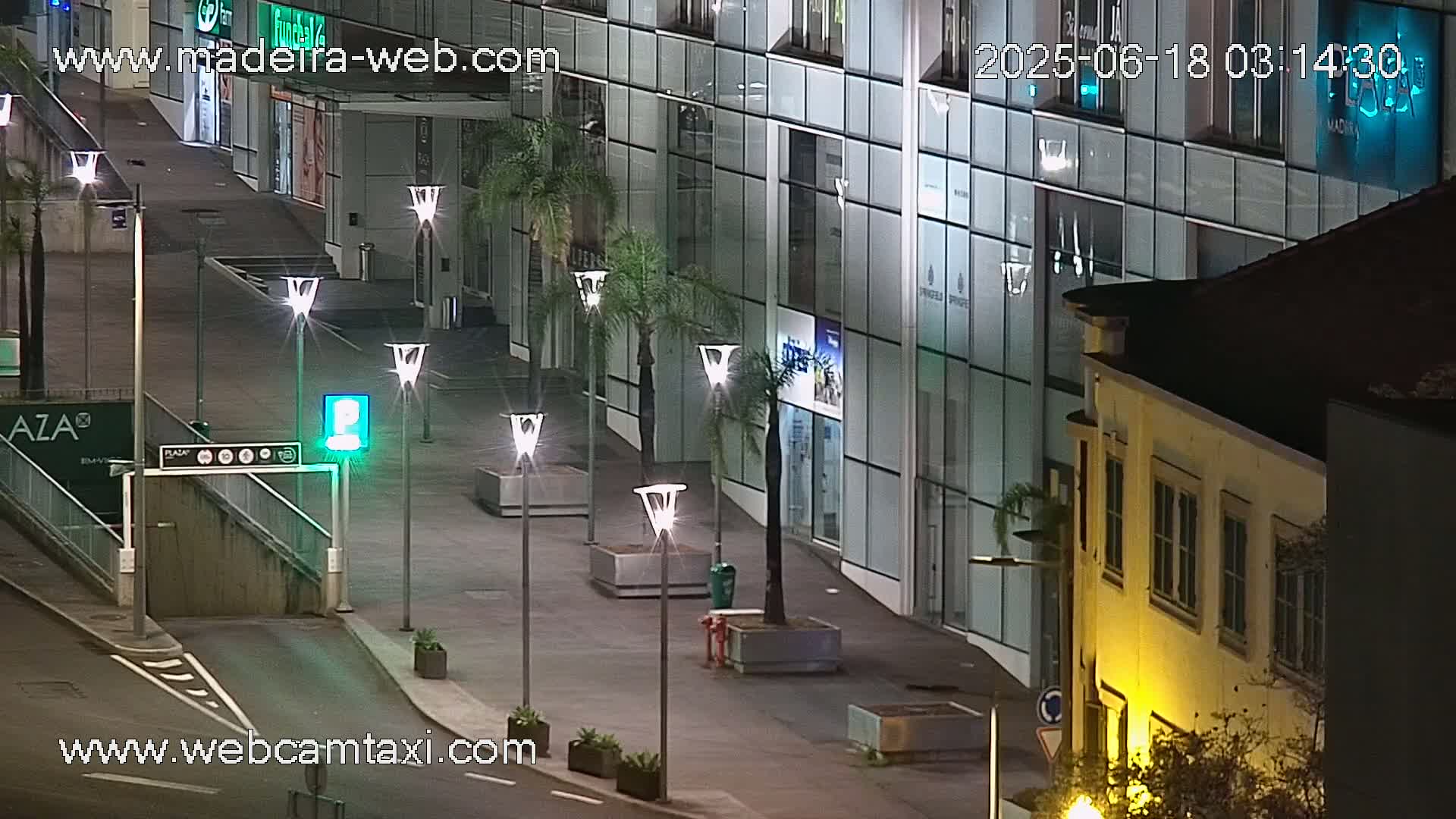 Funchal Coast Live Cam - Funchal, Madeira, Portugal