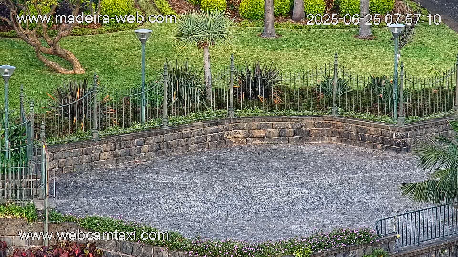 Funchal Coast Live Cam - Funchal, Madeira, Portugal