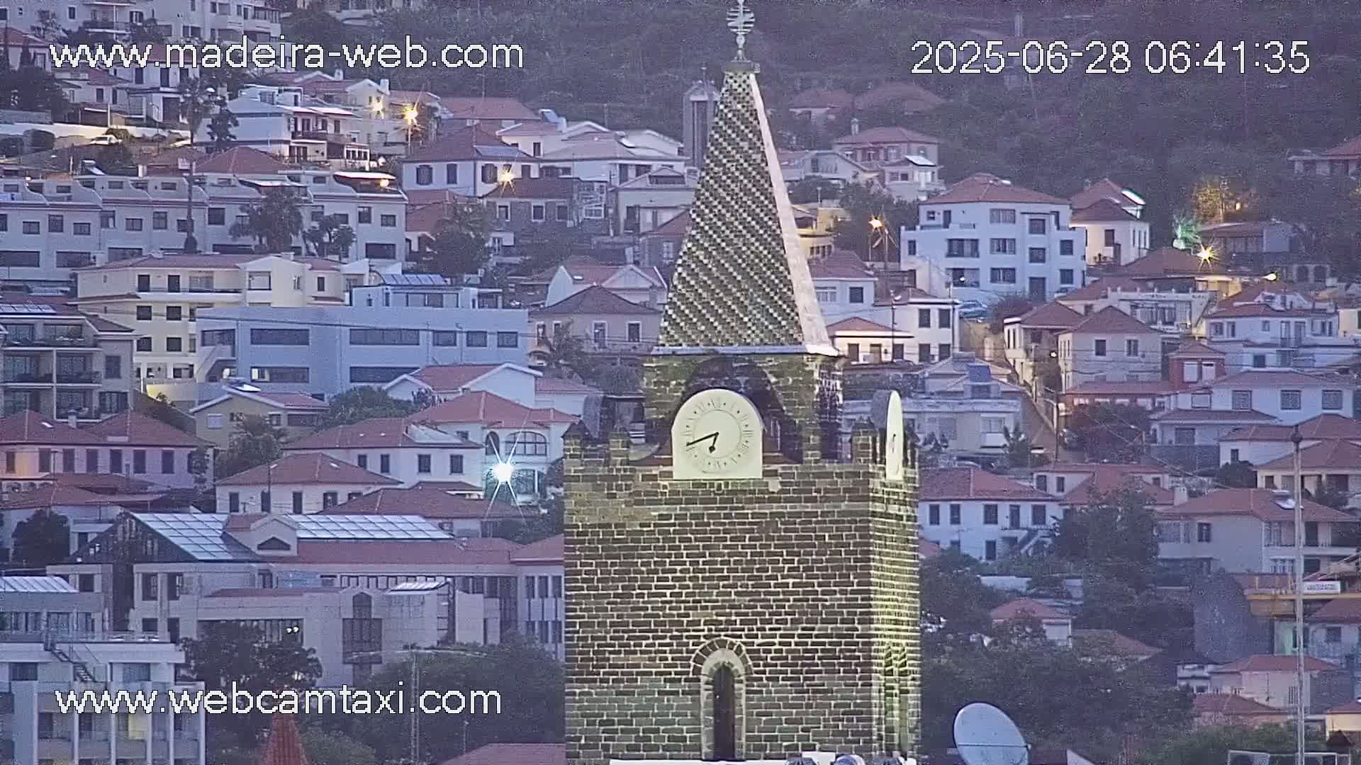 Funchal Coast Live Cam - Funchal, Madeira, Portugal
