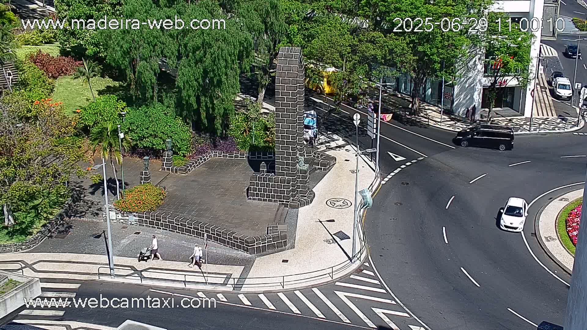 Funchal Coast Live Cam - Funchal, Madeira, Portugal