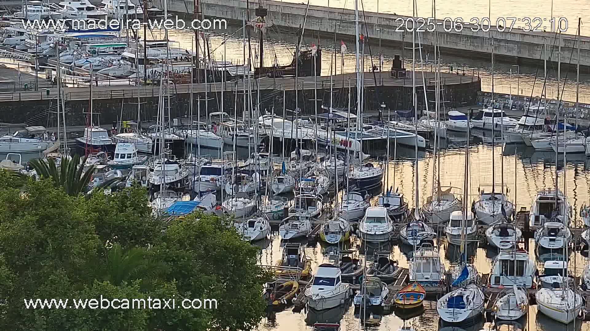 Funchal Coast Live Cam - Funchal, Madeira, Portugal