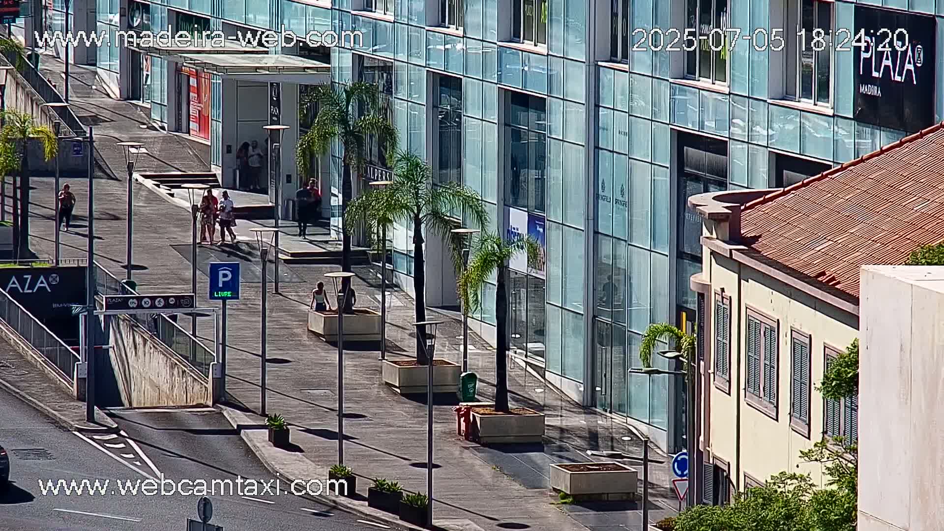 Funchal Coast Live Cam - Funchal, Madeira, Portugal