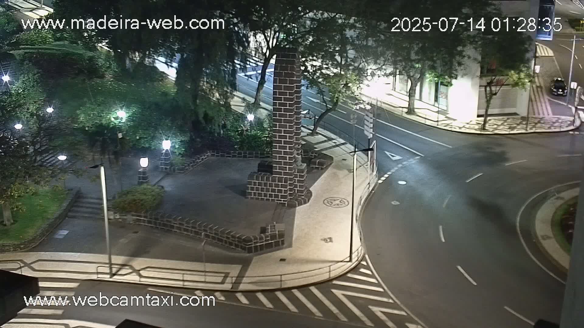 Funchal Coast Live Cam - Funchal, Madeira, Portugal