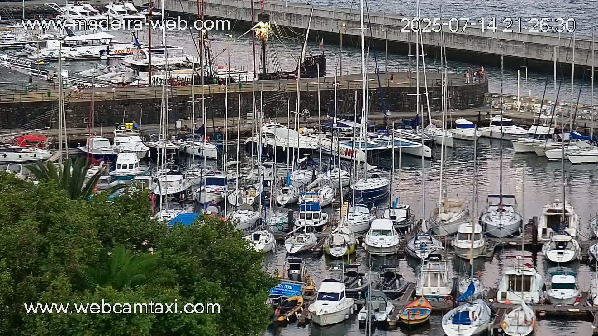 Funchal Coast Live Cam - Funchal, Madeira, Portugal