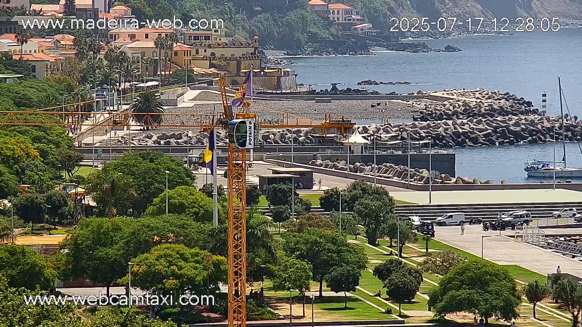 Funchal Coast Live Cam - Funchal, Madeira, Portugal
