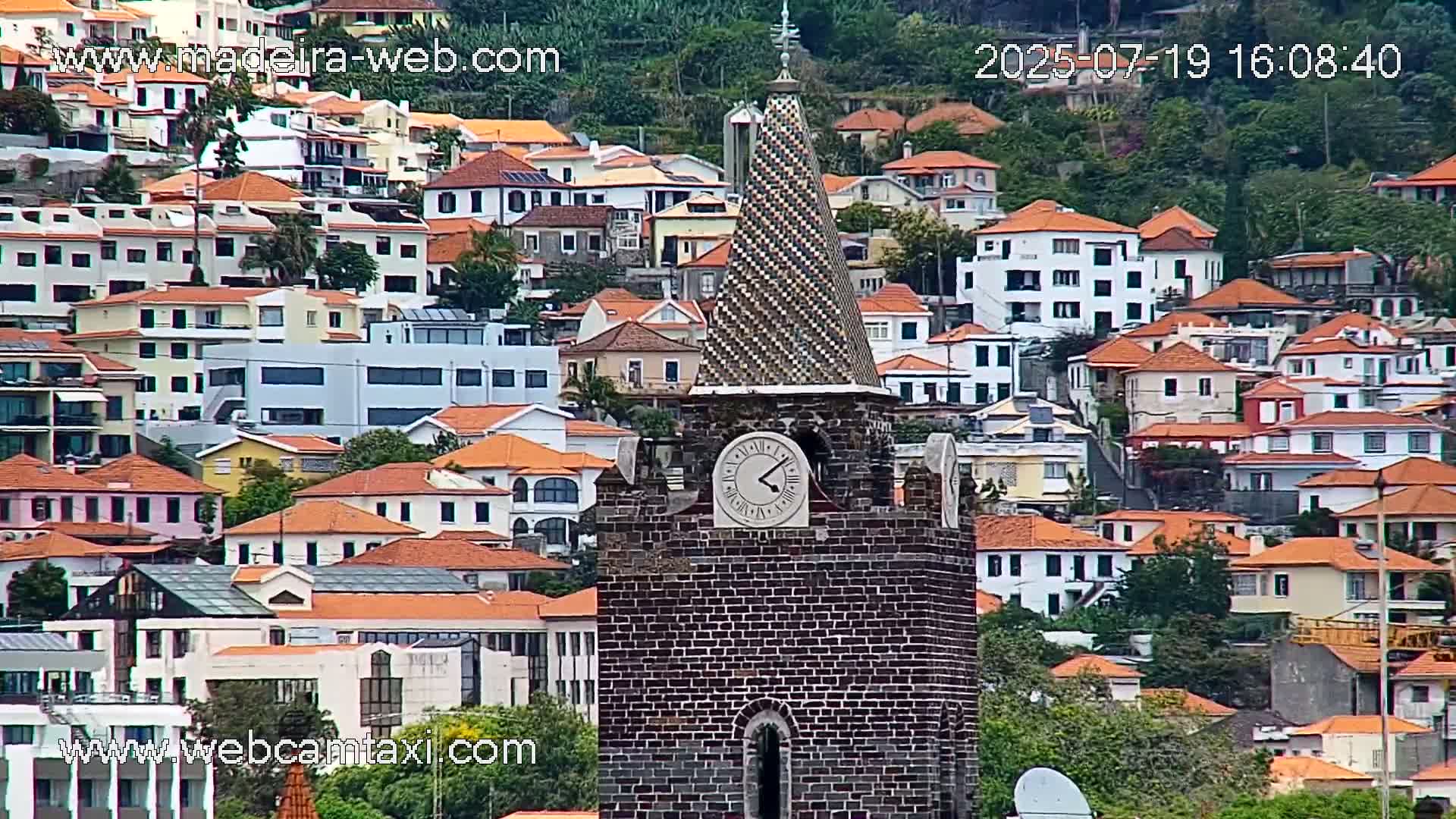 Funchal Coast Live Cam - Funchal, Madeira, Portugal