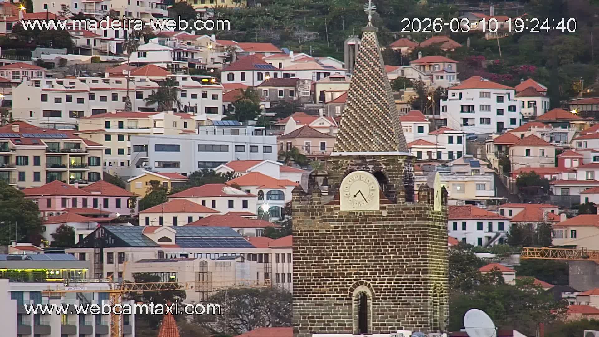 Funchal Coast Live Cam - Funchal, Madeira, Portugal