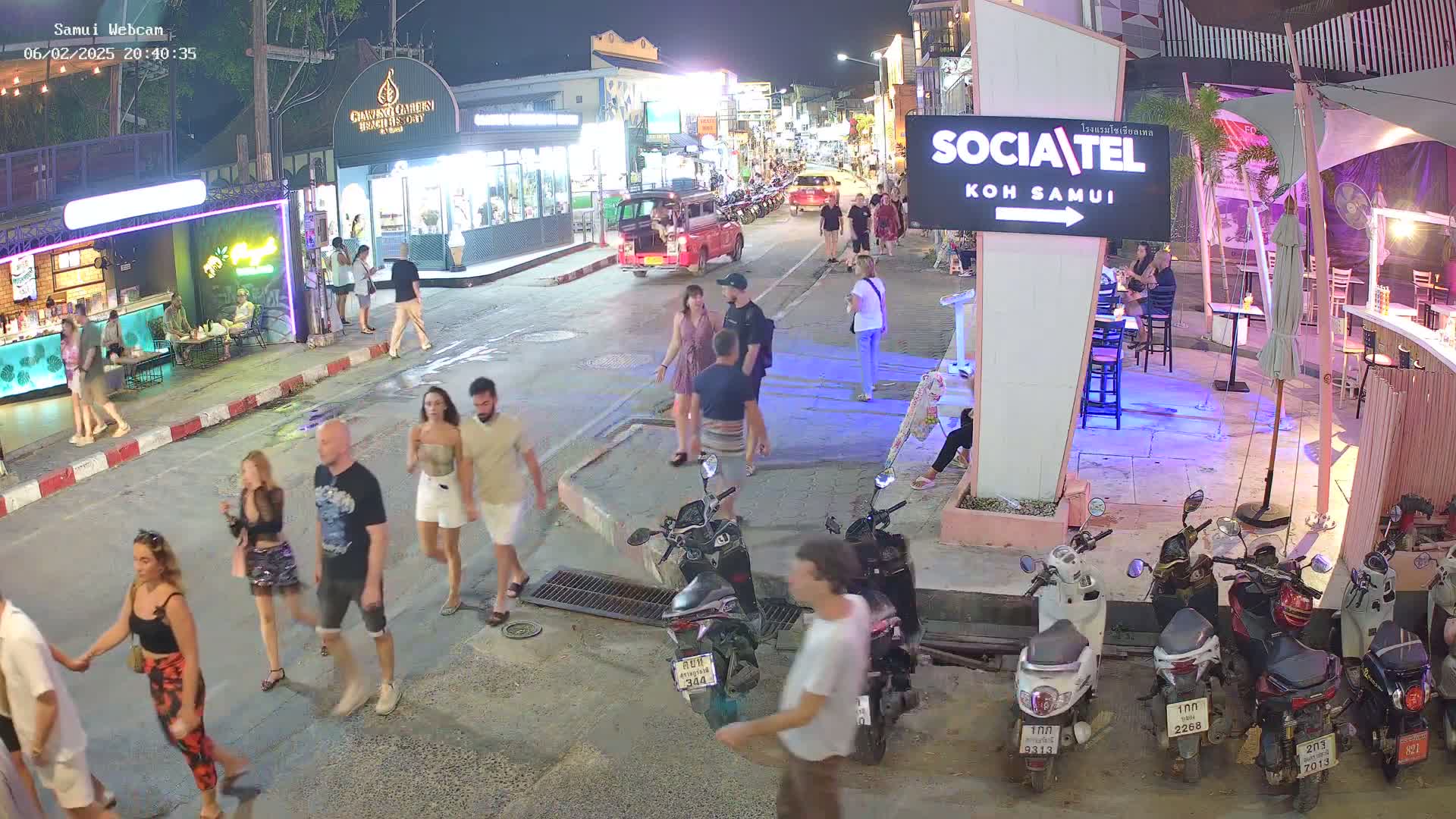 Chaweng Town Center Live Cam - Ko Samui, Surat Thani, Thailand
