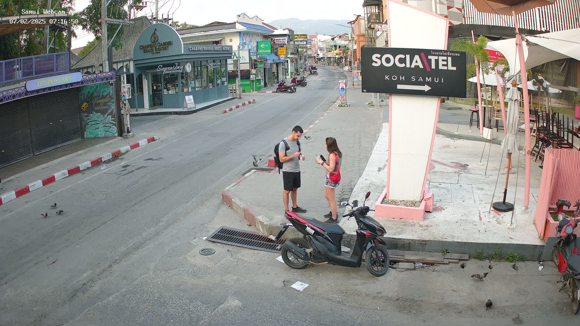 Chaweng Town Center Live Cam - Ko Samui, Surat Thani, Thailand