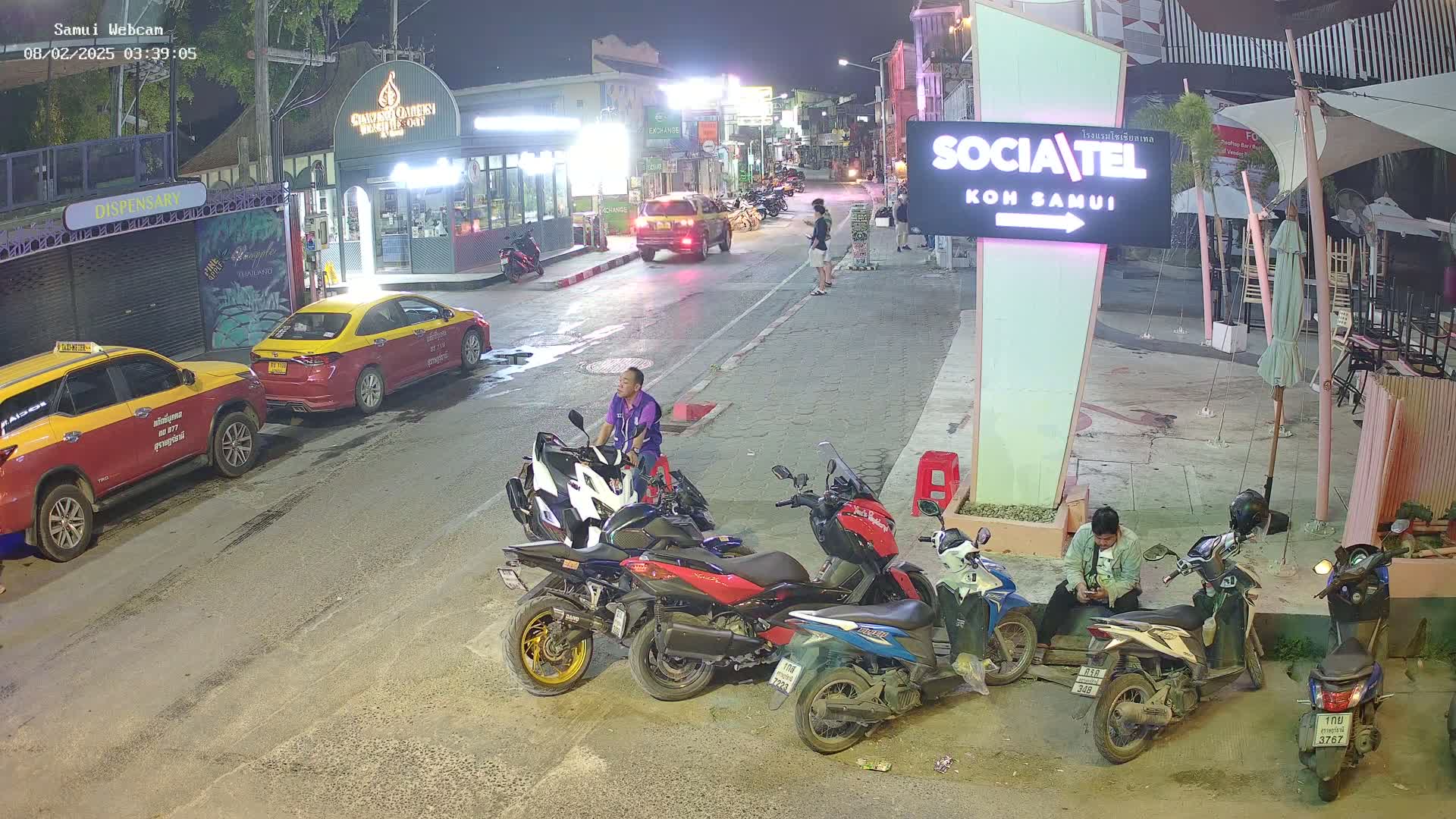 Chaweng Town Center Live Cam - Ko Samui, Surat Thani, Thailand