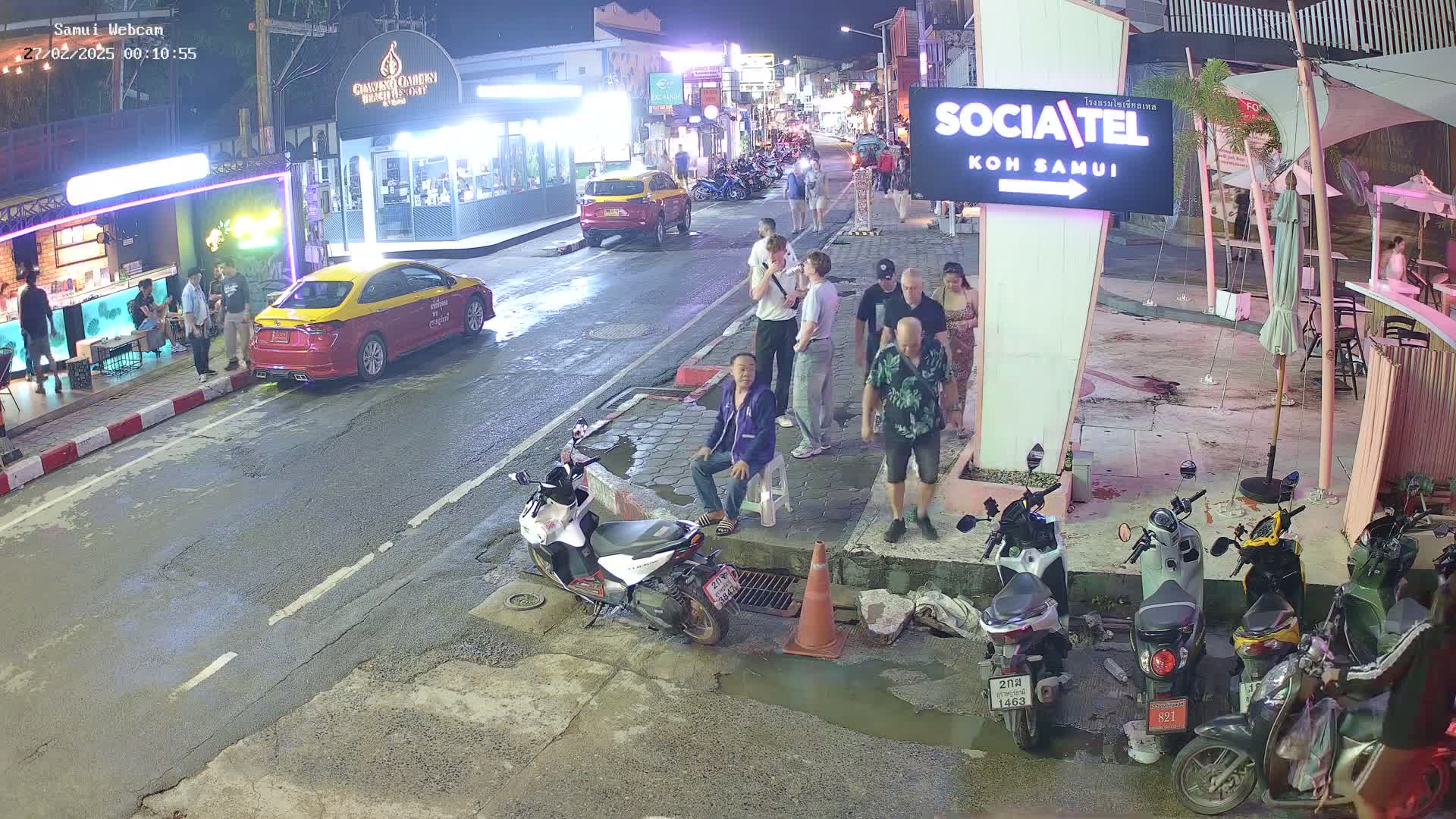 Chaweng Town Center Live Cam - Ko Samui, Surat Thani, Thailand