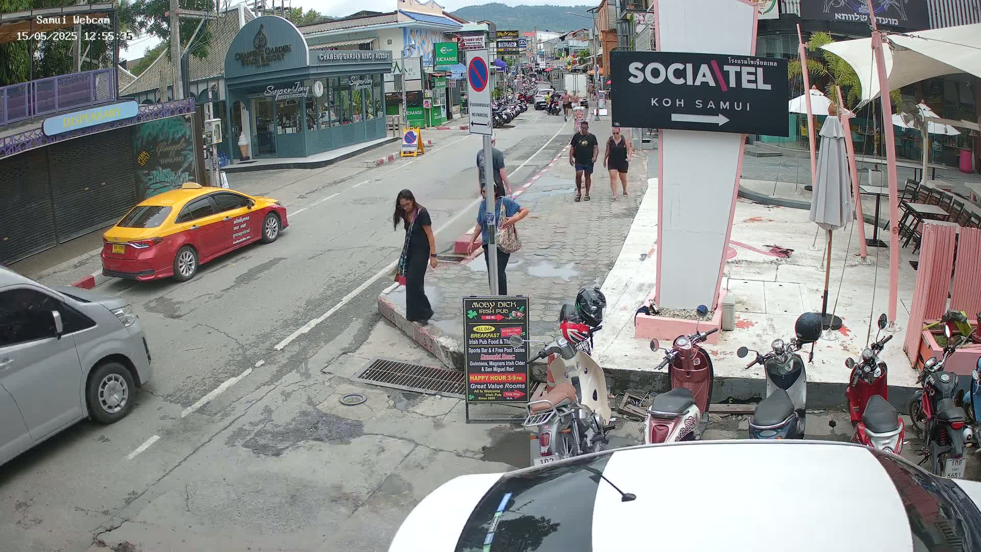 Chaweng Town Center Live Cam - Ko Samui, Surat Thani, Thailand