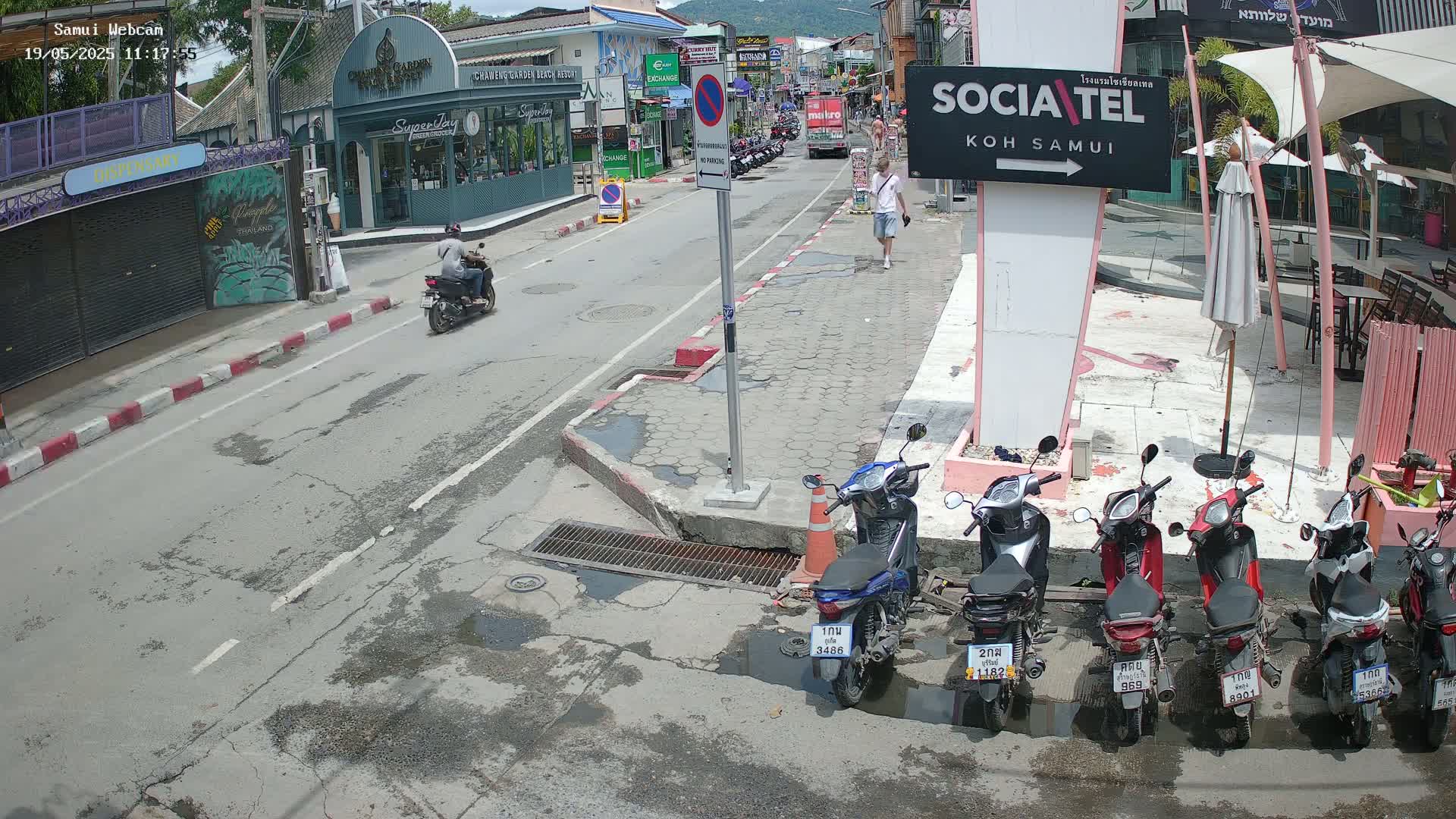 Chaweng Town Center Live Cam - Ko Samui, Surat Thani, Thailand