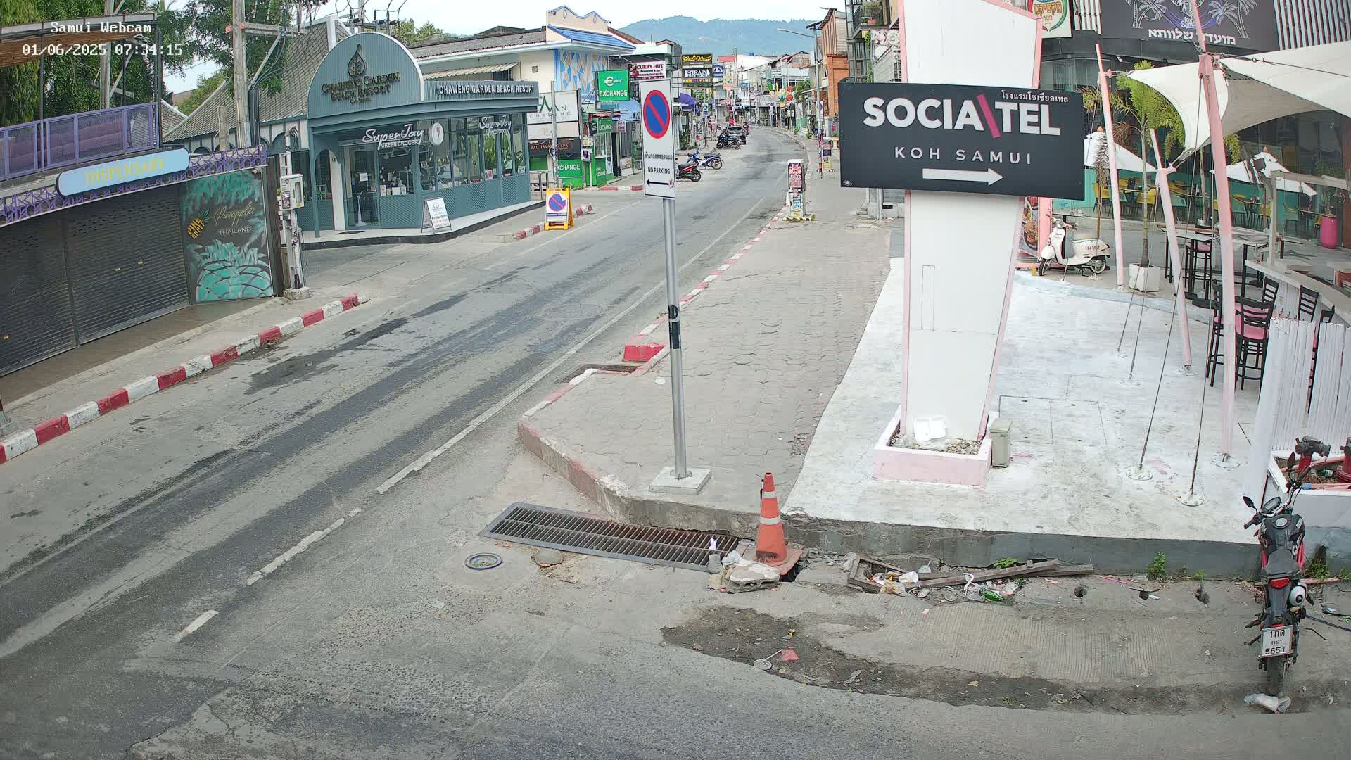 Chaweng Town Center Live Cam - Ko Samui, Surat Thani, Thailand