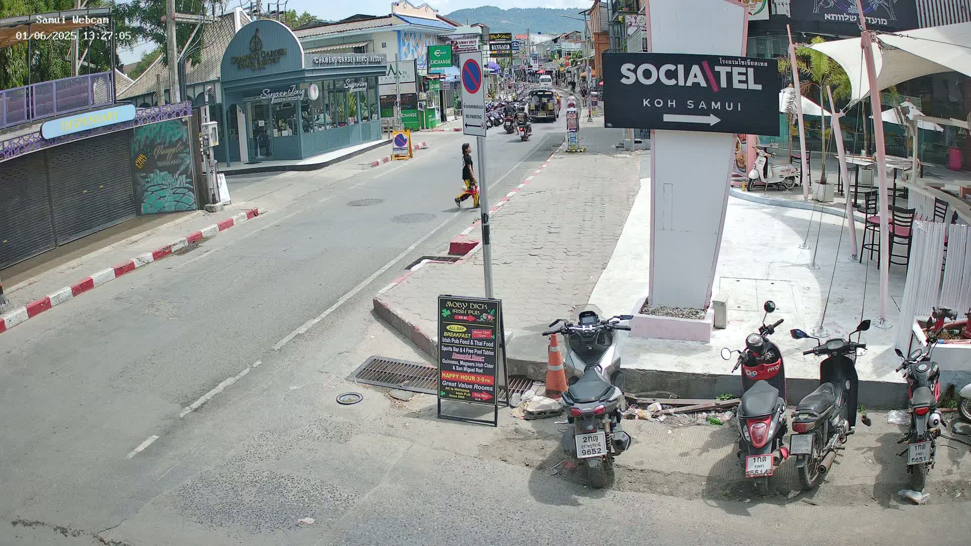 Chaweng Town Center Live Cam - Ko Samui, Surat Thani, Thailand