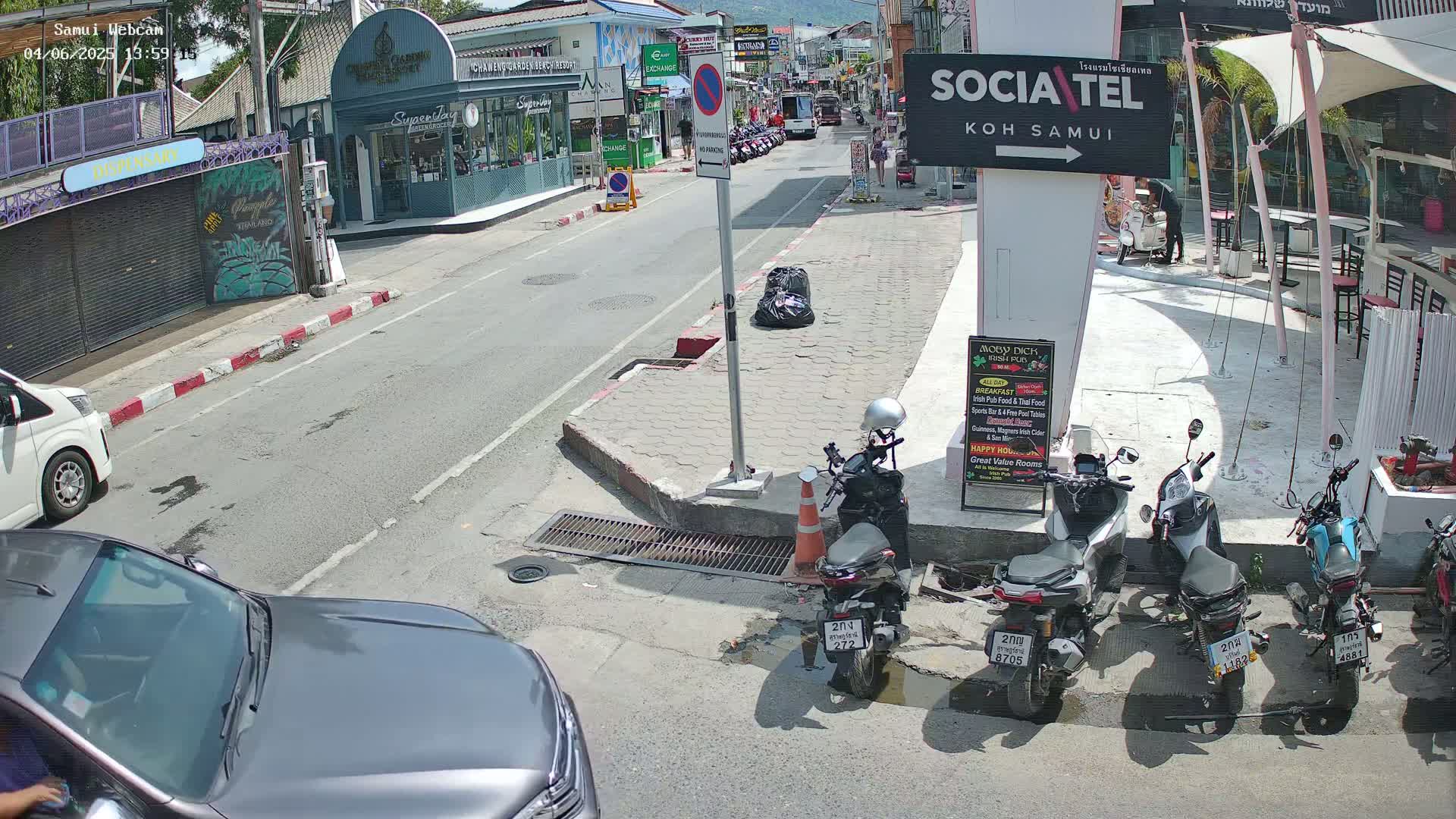 Chaweng Town Center Live Cam - Ko Samui, Surat Thani, Thailand