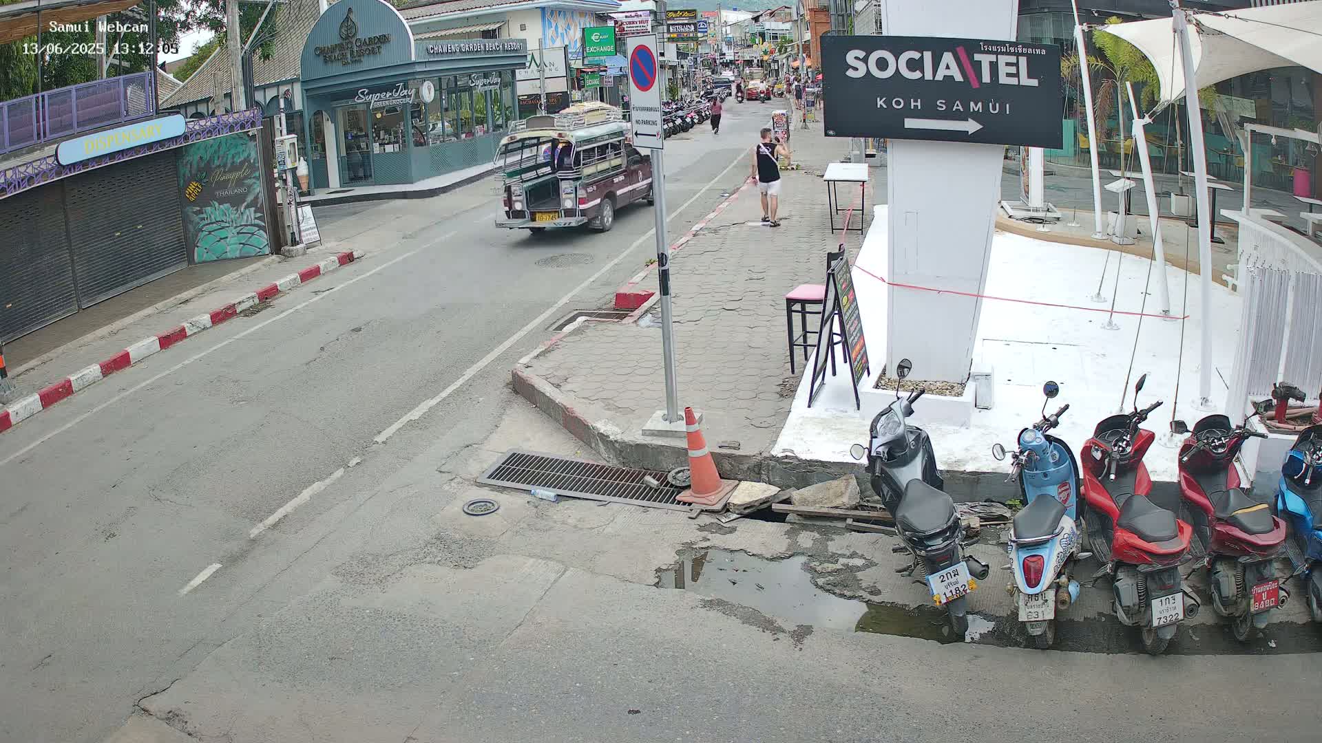 Chaweng Town Center Live Cam - Ko Samui, Surat Thani, Thailand