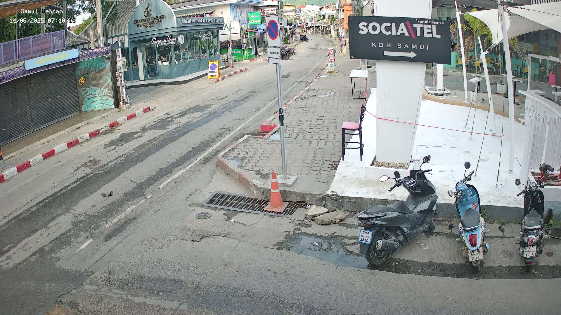 Chaweng Town Center Live Cam - Ko Samui, Surat Thani, Thailand