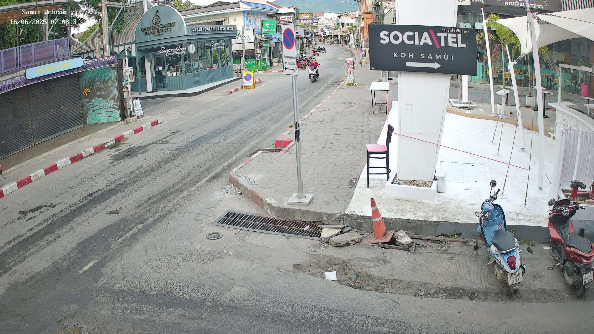 Chaweng Town Center Live Cam - Ko Samui, Surat Thani, Thailand