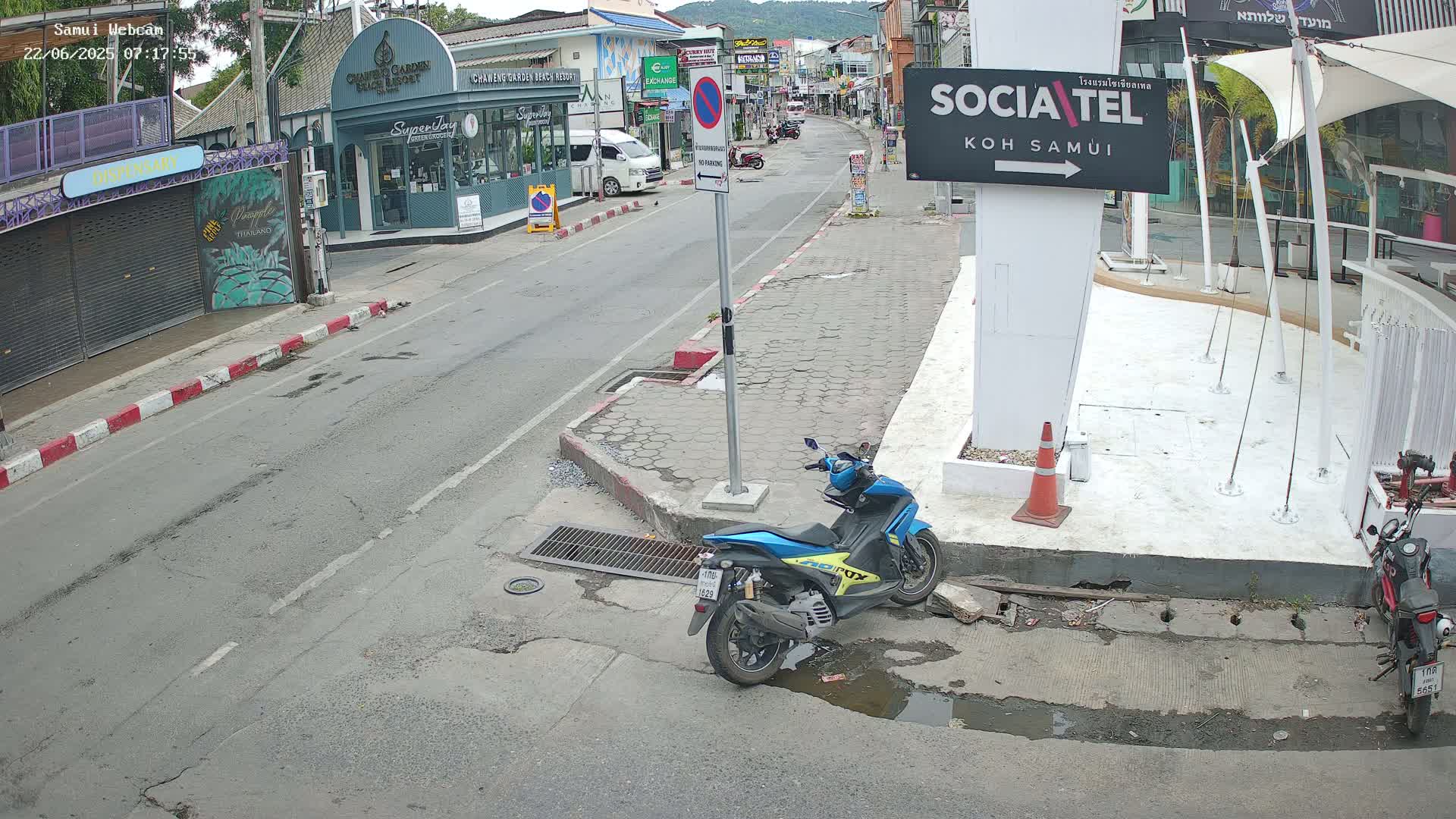 Chaweng Town Center Live Cam - Ko Samui, Surat Thani, Thailand