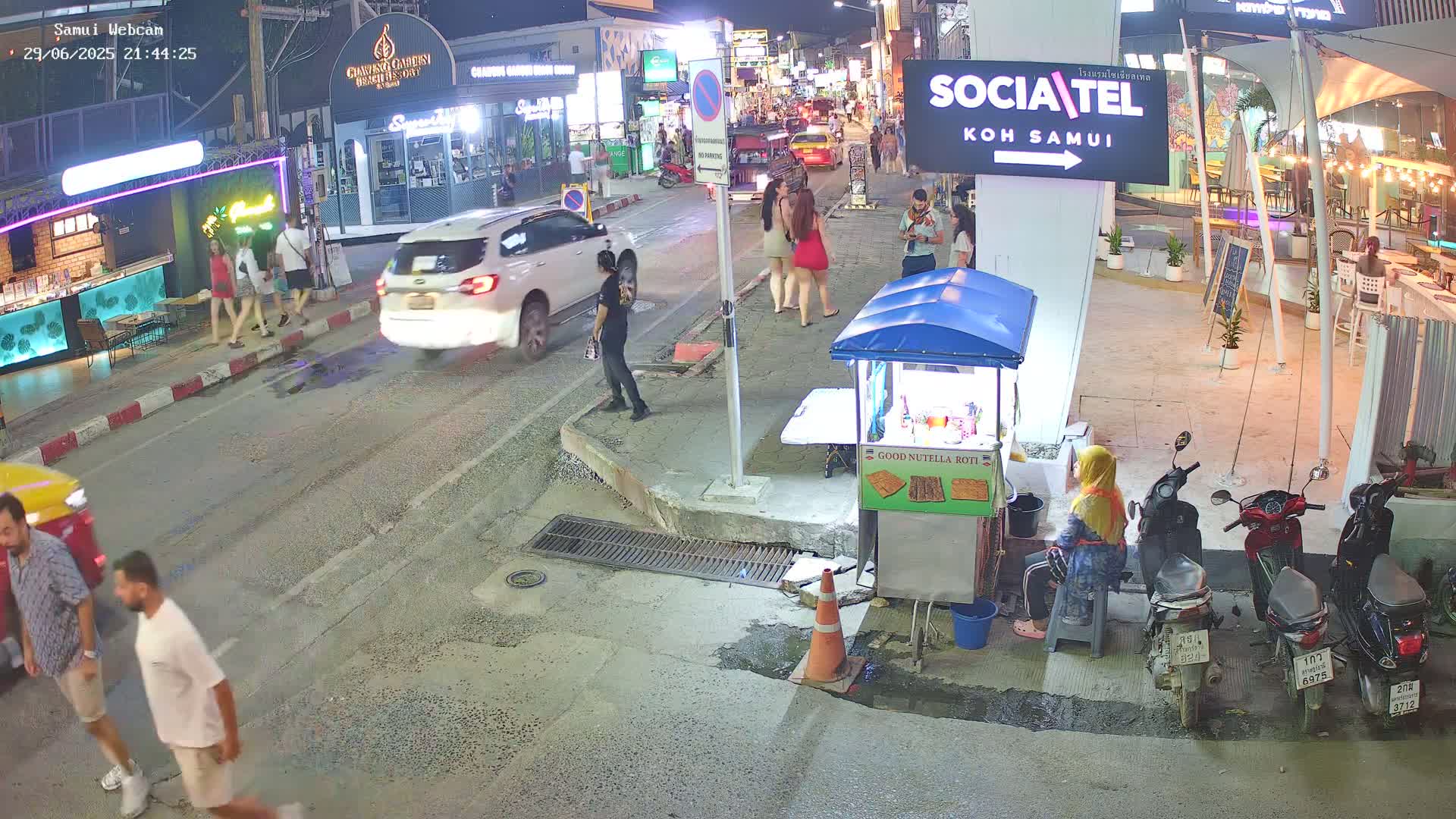 Chaweng Town Center Live Cam - Ko Samui, Surat Thani, Thailand