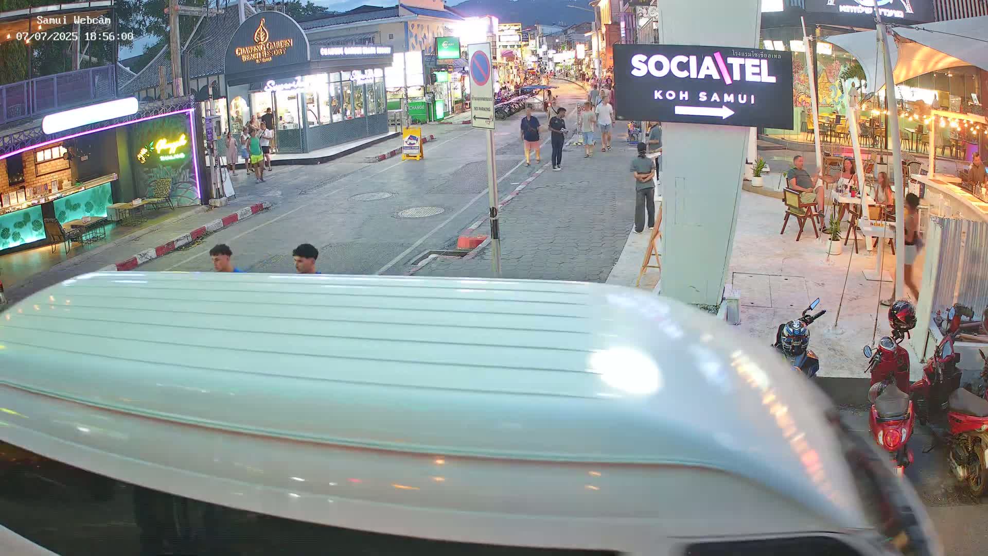 Chaweng Town Center Live Cam - Ko Samui, Surat Thani, Thailand