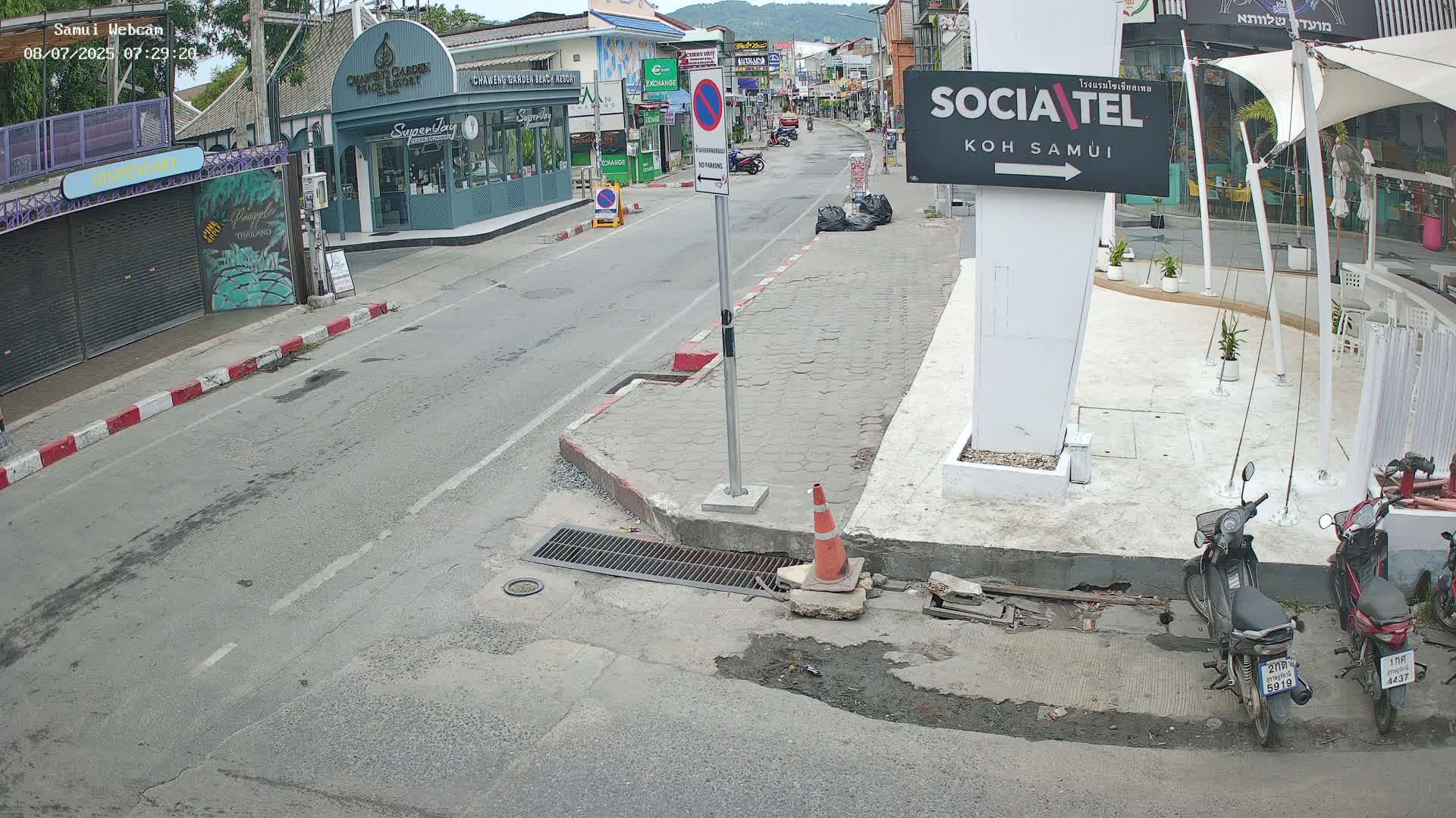 Chaweng Town Center Live Cam - Ko Samui, Surat Thani, Thailand