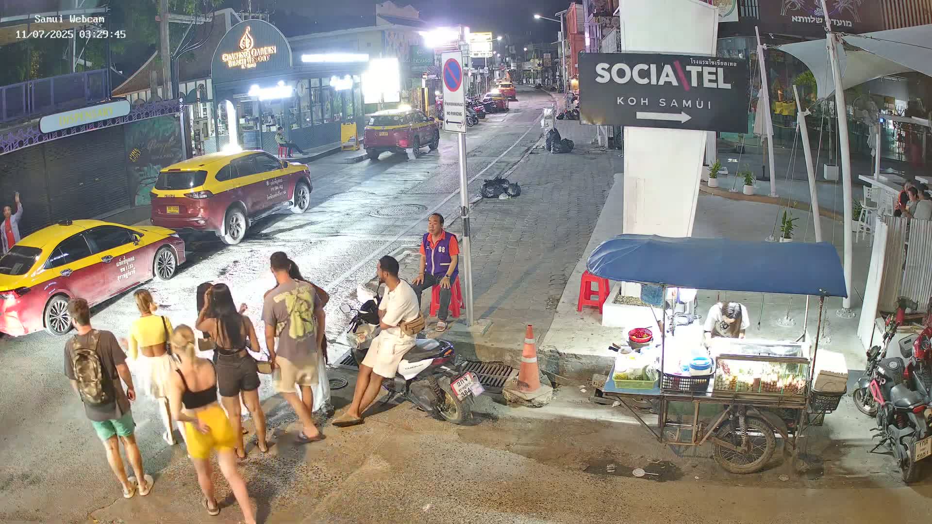 Chaweng Town Center Live Cam - Ko Samui, Surat Thani, Thailand