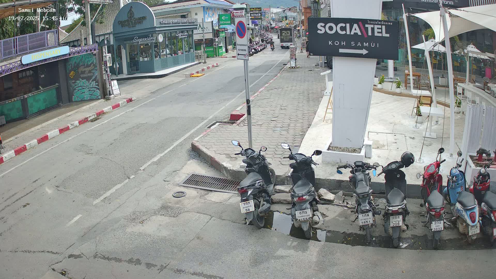 Chaweng Town Center Live Cam - Ko Samui, Surat Thani, Thailand