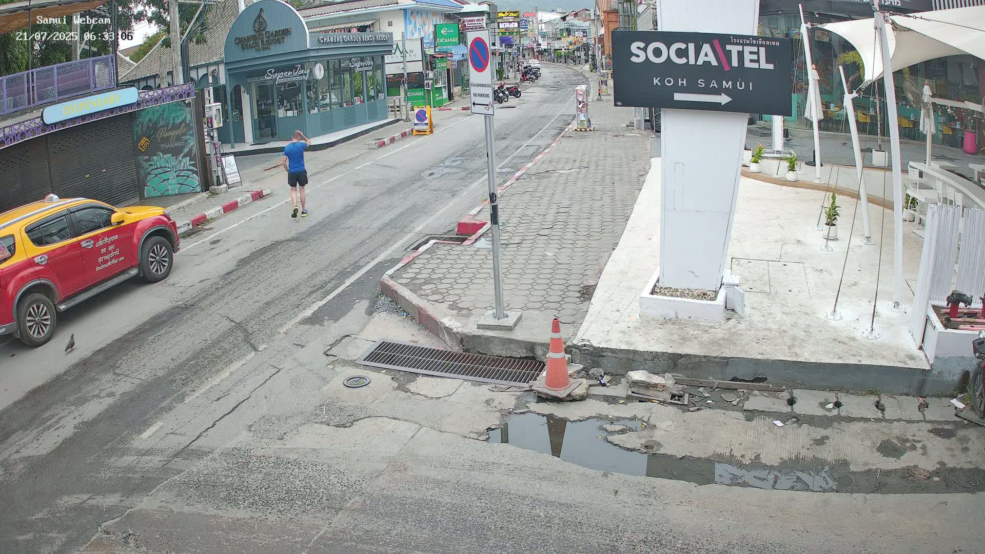 Chaweng Town Center Live Cam - Ko Samui, Surat Thani, Thailand