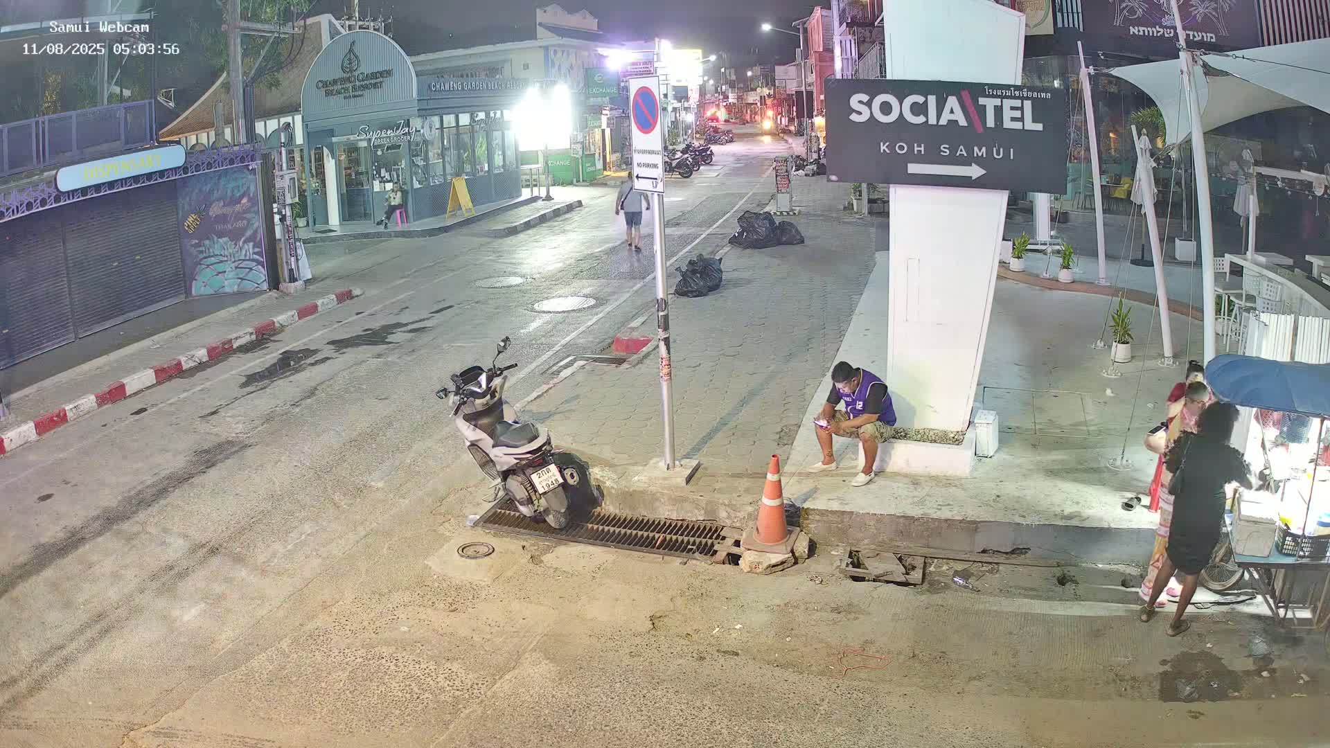Chaweng Town Center Live Cam - Ko Samui, Surat Thani, Thailand