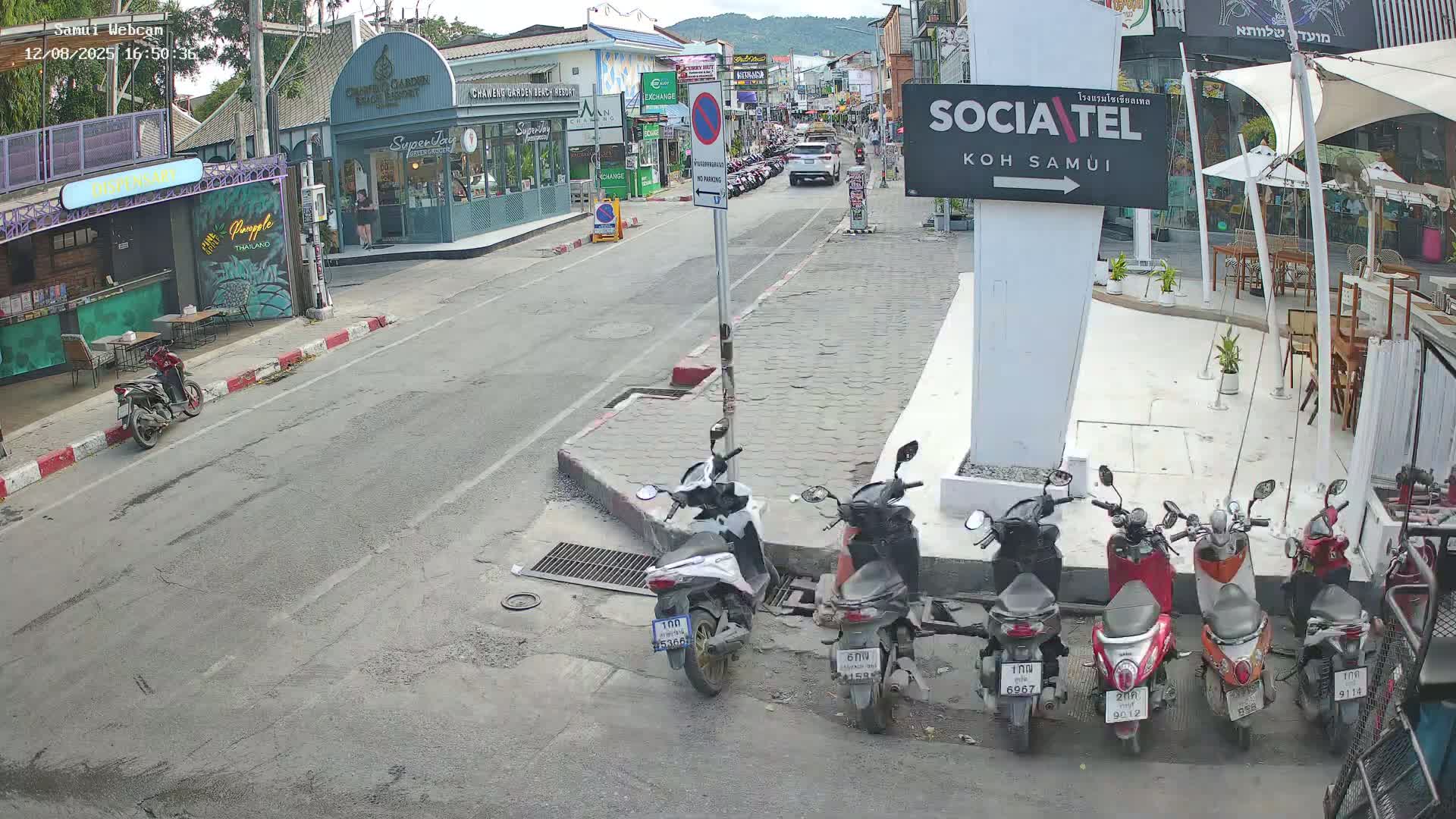Chaweng Town Center Live Cam - Ko Samui, Surat Thani, Thailand