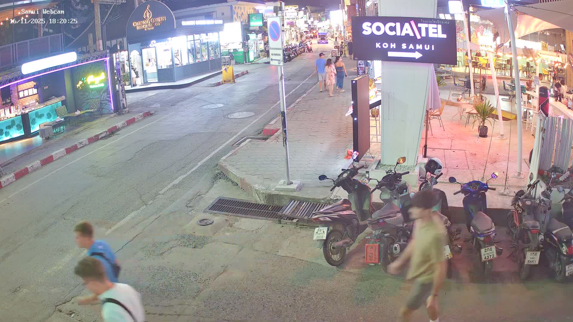 Chaweng Town Center Live Cam - Ko Samui, Surat Thani, Thailand