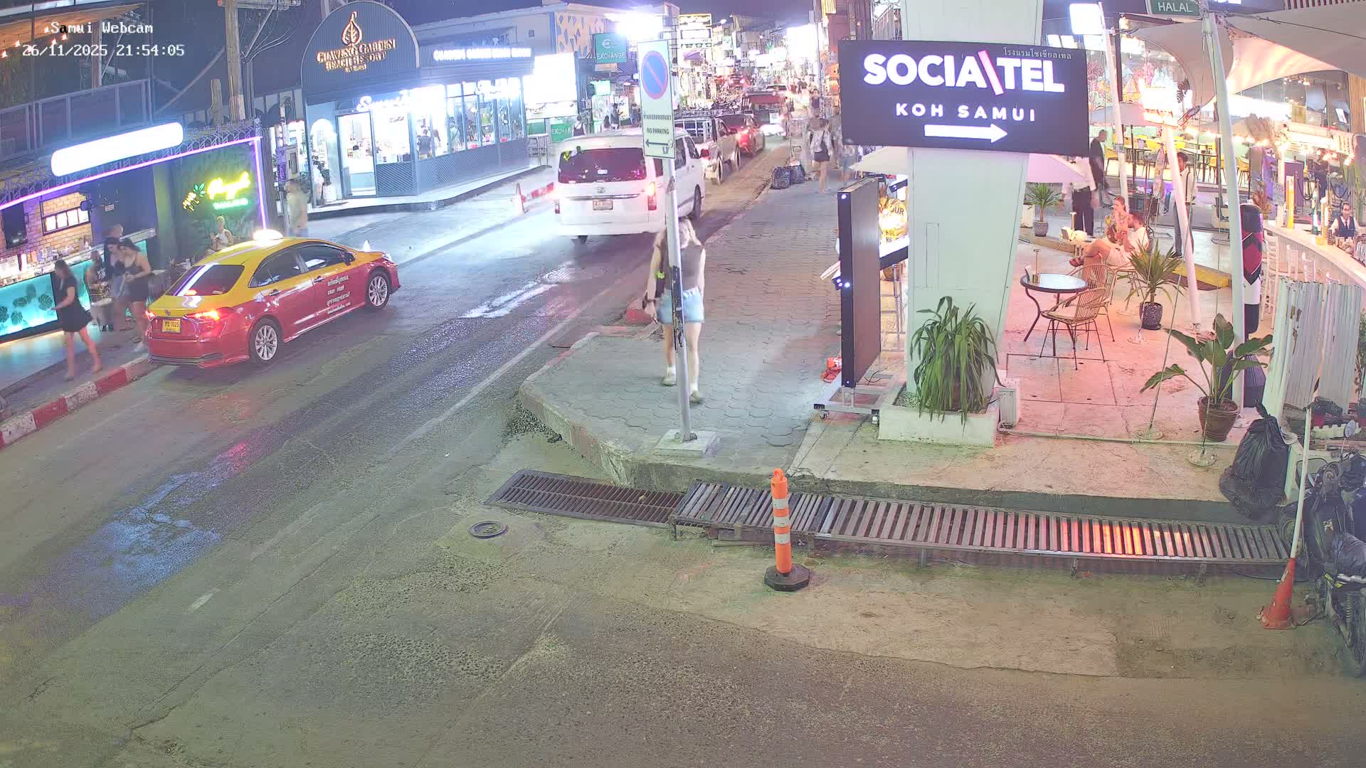 Chaweng Town Center Live Cam - Ko Samui, Surat Thani, Thailand