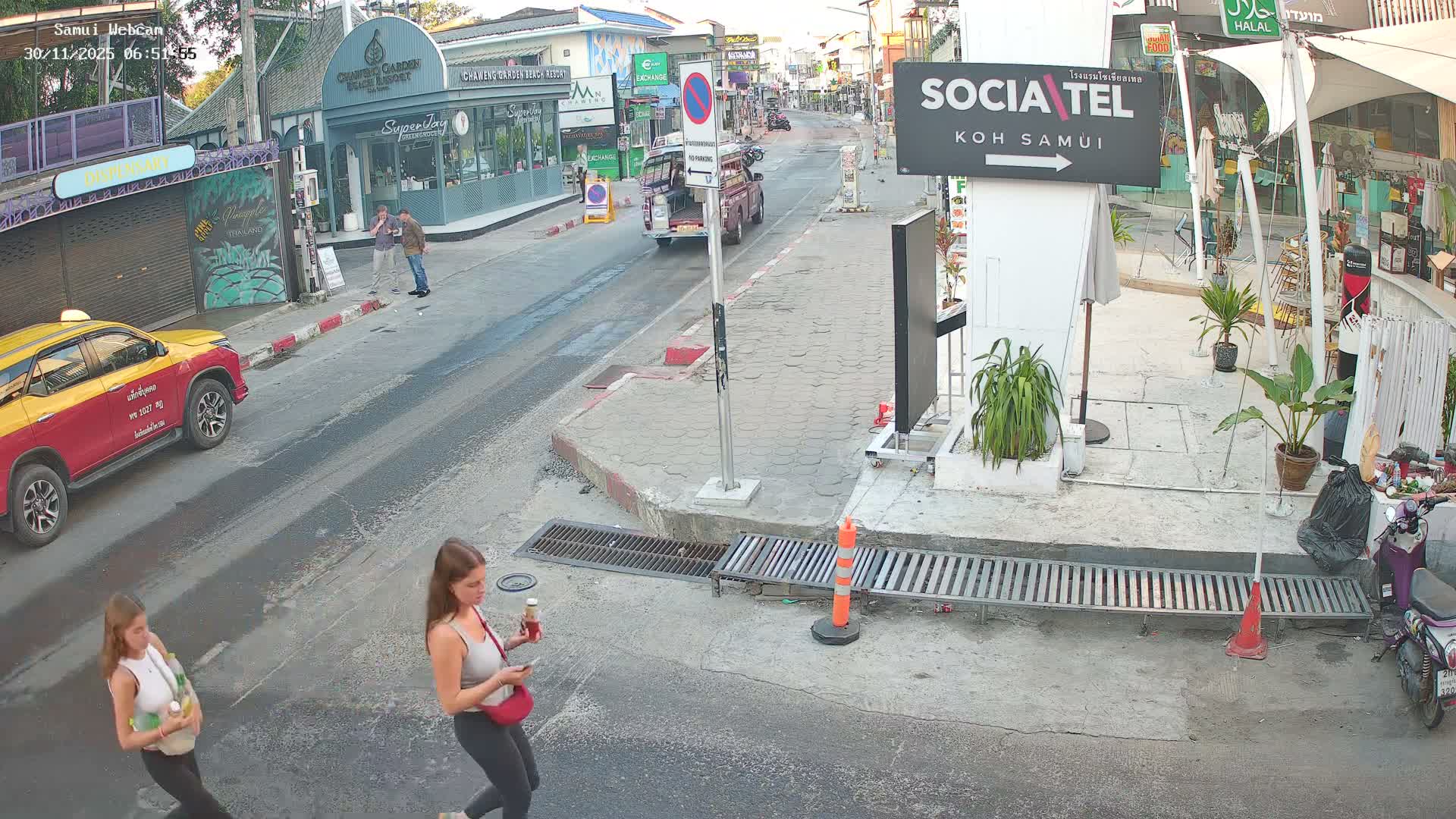 Chaweng Town Center Live Cam - Ko Samui, Surat Thani, Thailand