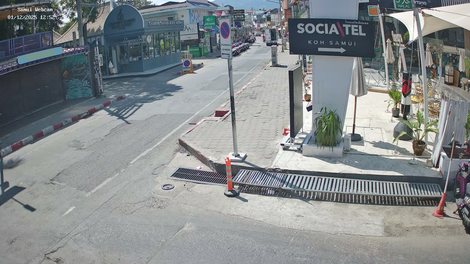Chaweng Town Center Live Cam - Ko Samui, Surat Thani, Thailand