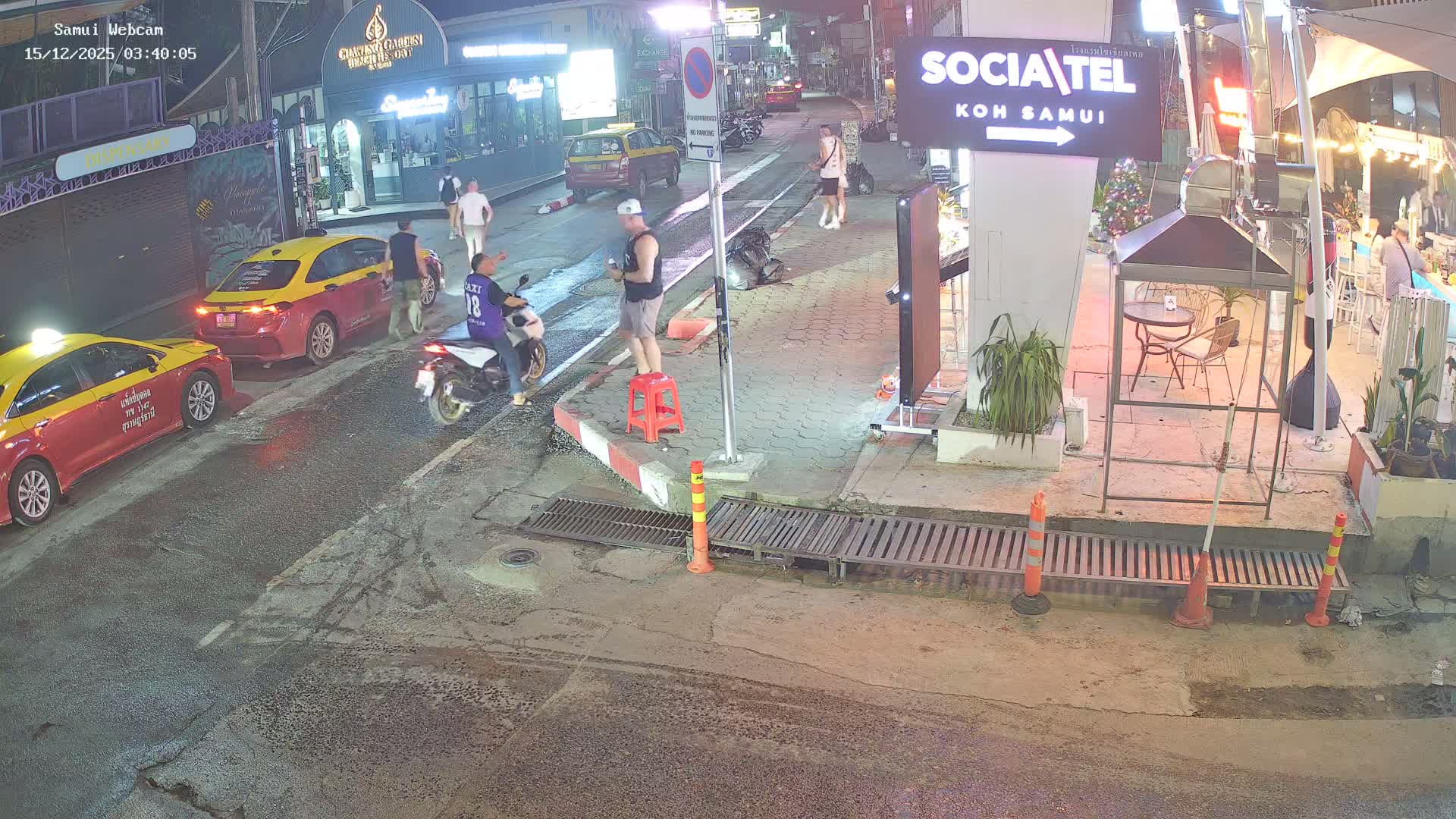Chaweng Town Center Live Cam - Ko Samui, Surat Thani, Thailand