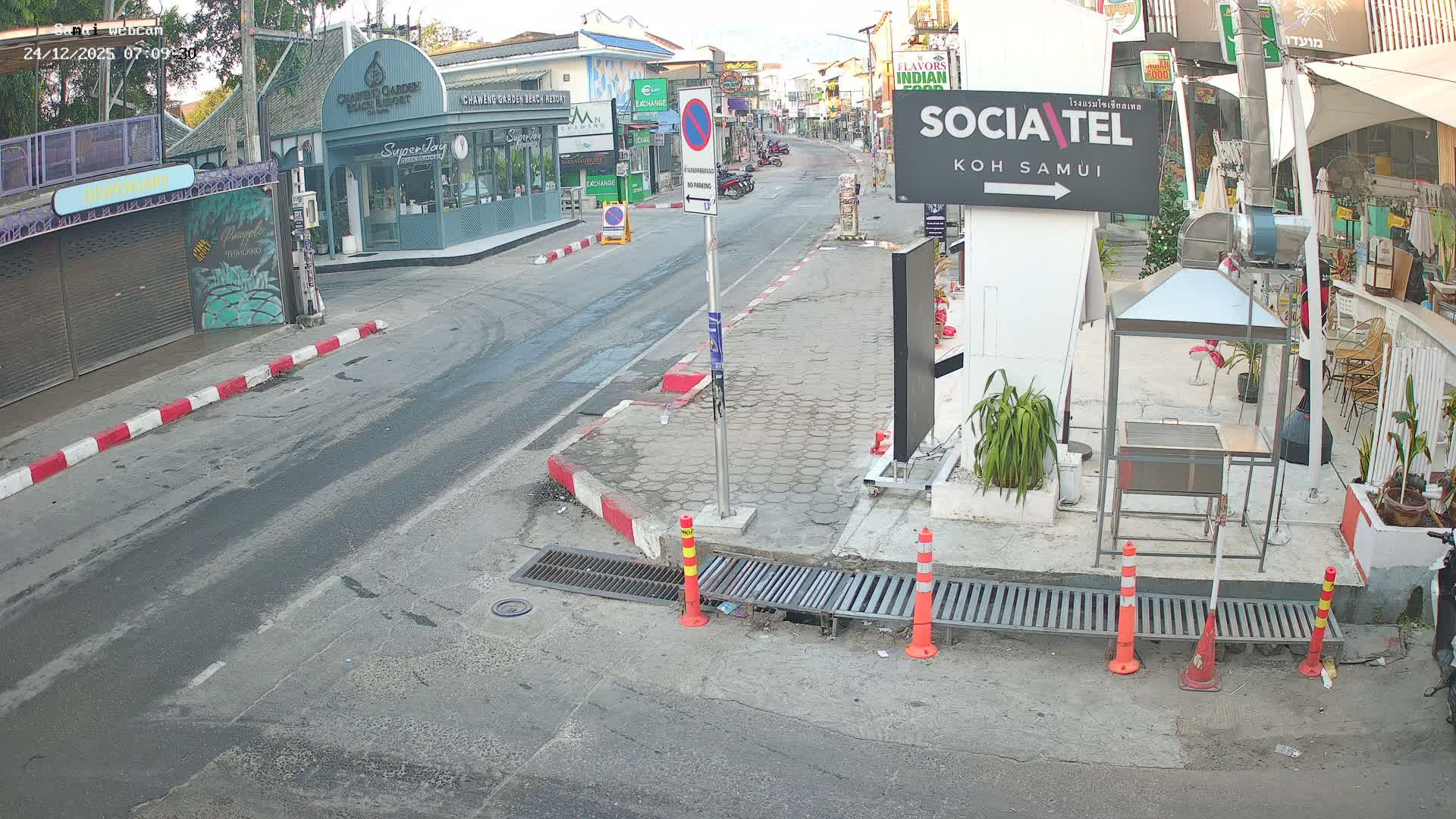 Chaweng Town Center Live Cam - Ko Samui, Surat Thani, Thailand