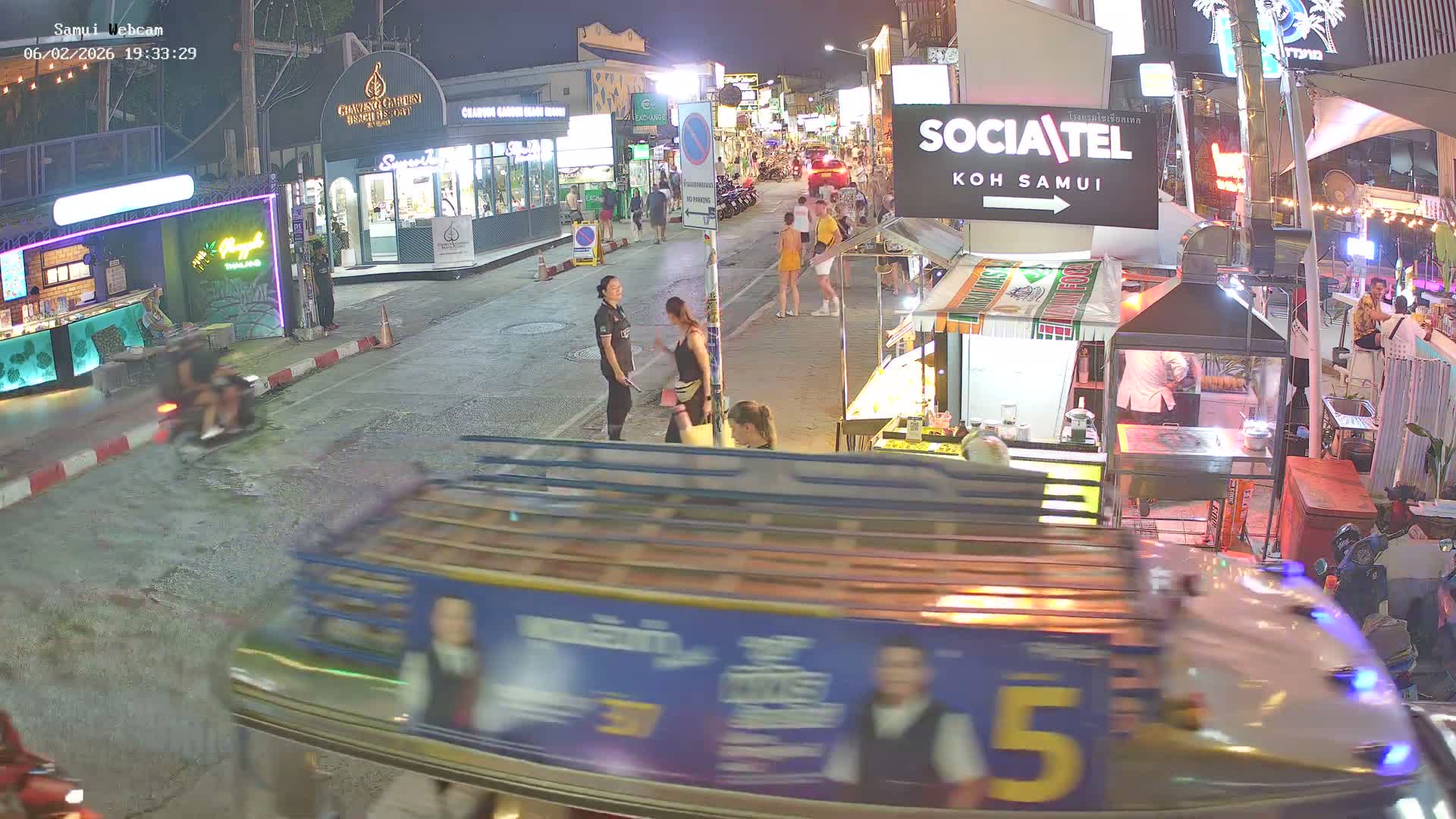 Chaweng Town Center Live Cam - Ko Samui, Surat Thani, Thailand