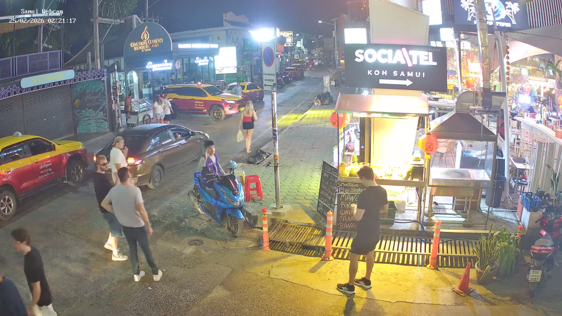 Chaweng Town Center Live Cam - Ko Samui, Surat Thani, Thailand