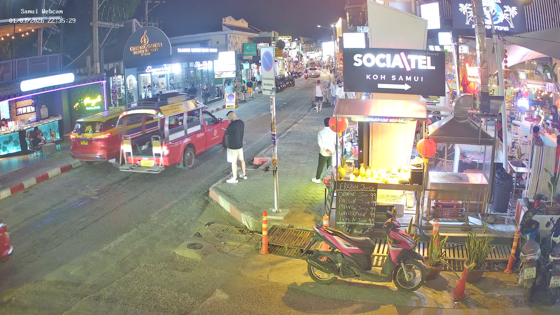 Chaweng Town Center Live Cam - Ko Samui, Surat Thani, Thailand