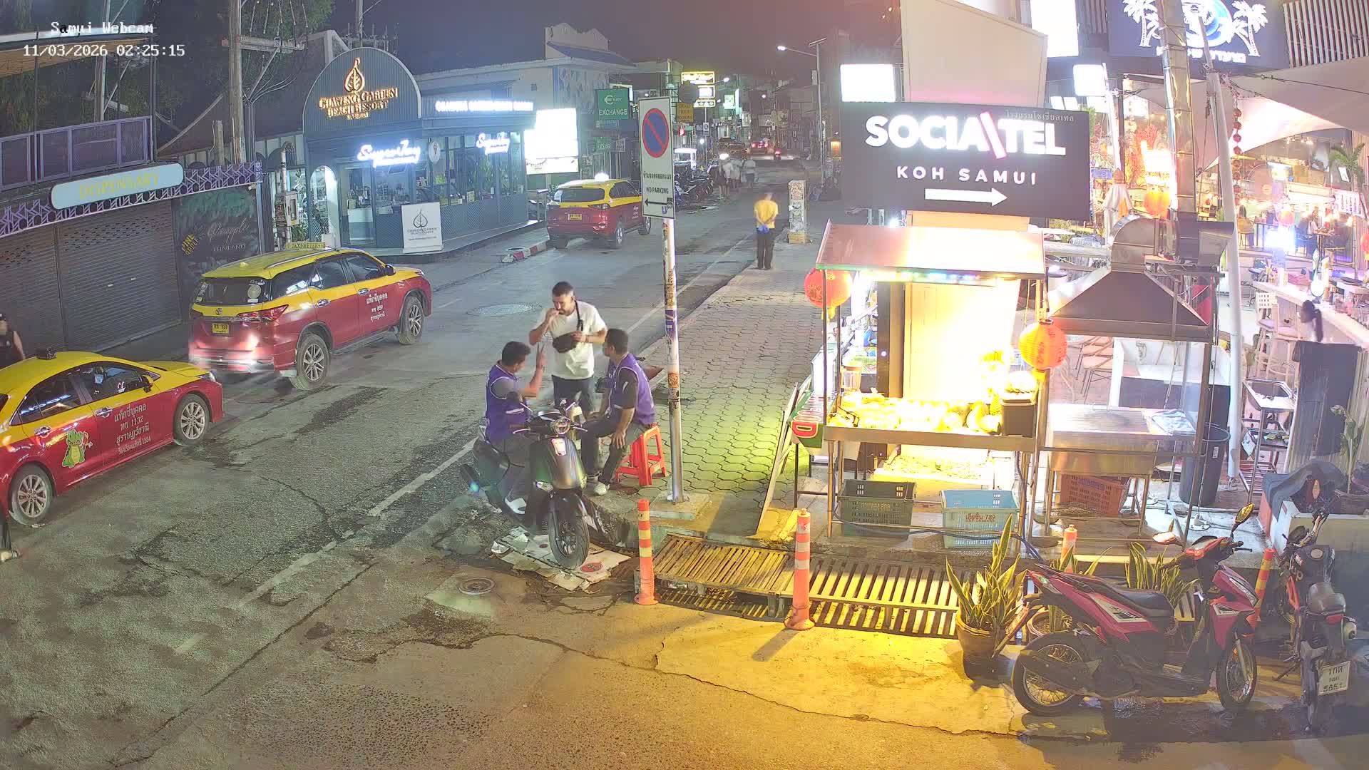Chaweng Town Center Live Cam - Ko Samui, Surat Thani, Thailand