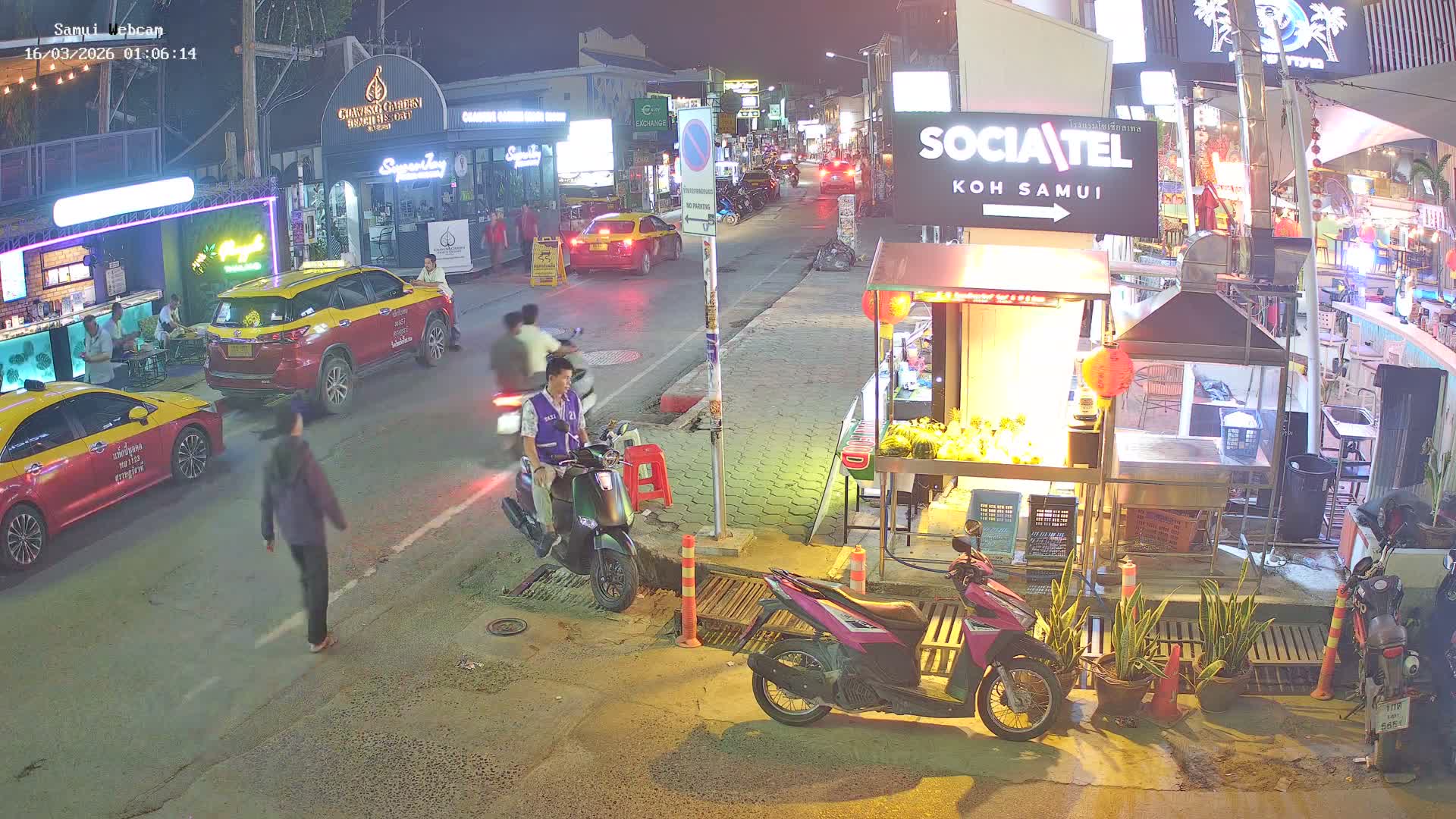 Chaweng Town Center Live Cam - Ko Samui, Surat Thani, Thailand