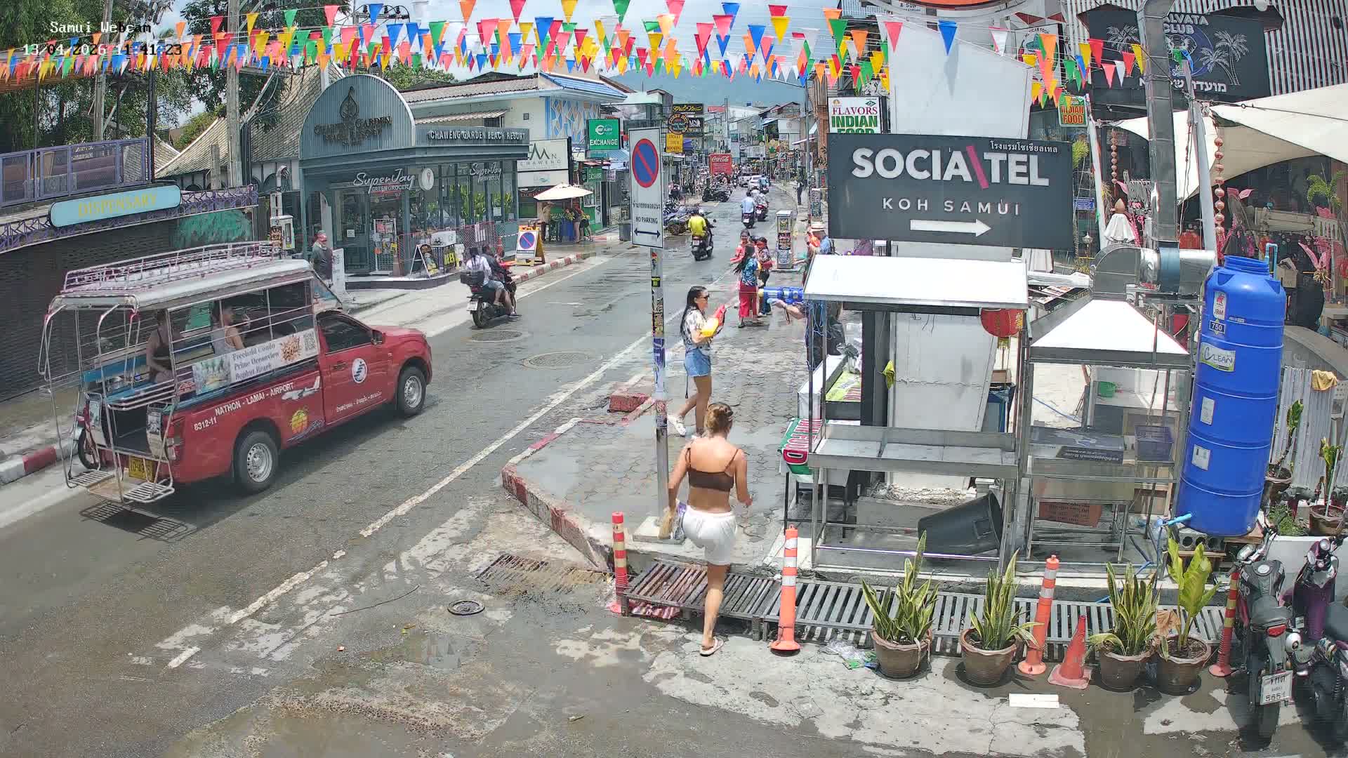 Chaweng Town Center Live Cam - Ko Samui, Surat Thani, Thailand
