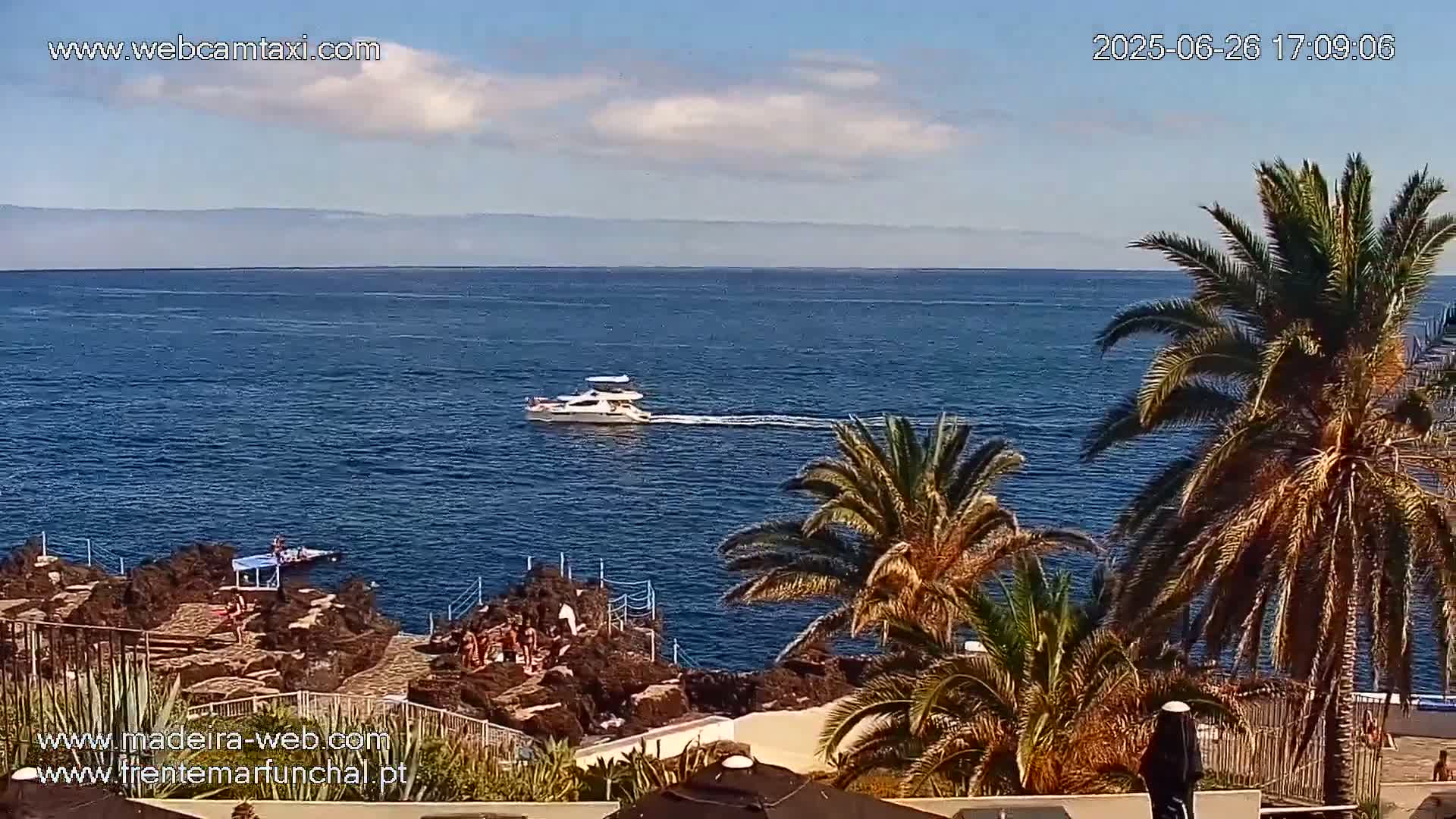 Fortim/Jardim do Lido Gardens Live PTZ Live Cam - Funchal, Madeira, Portugal