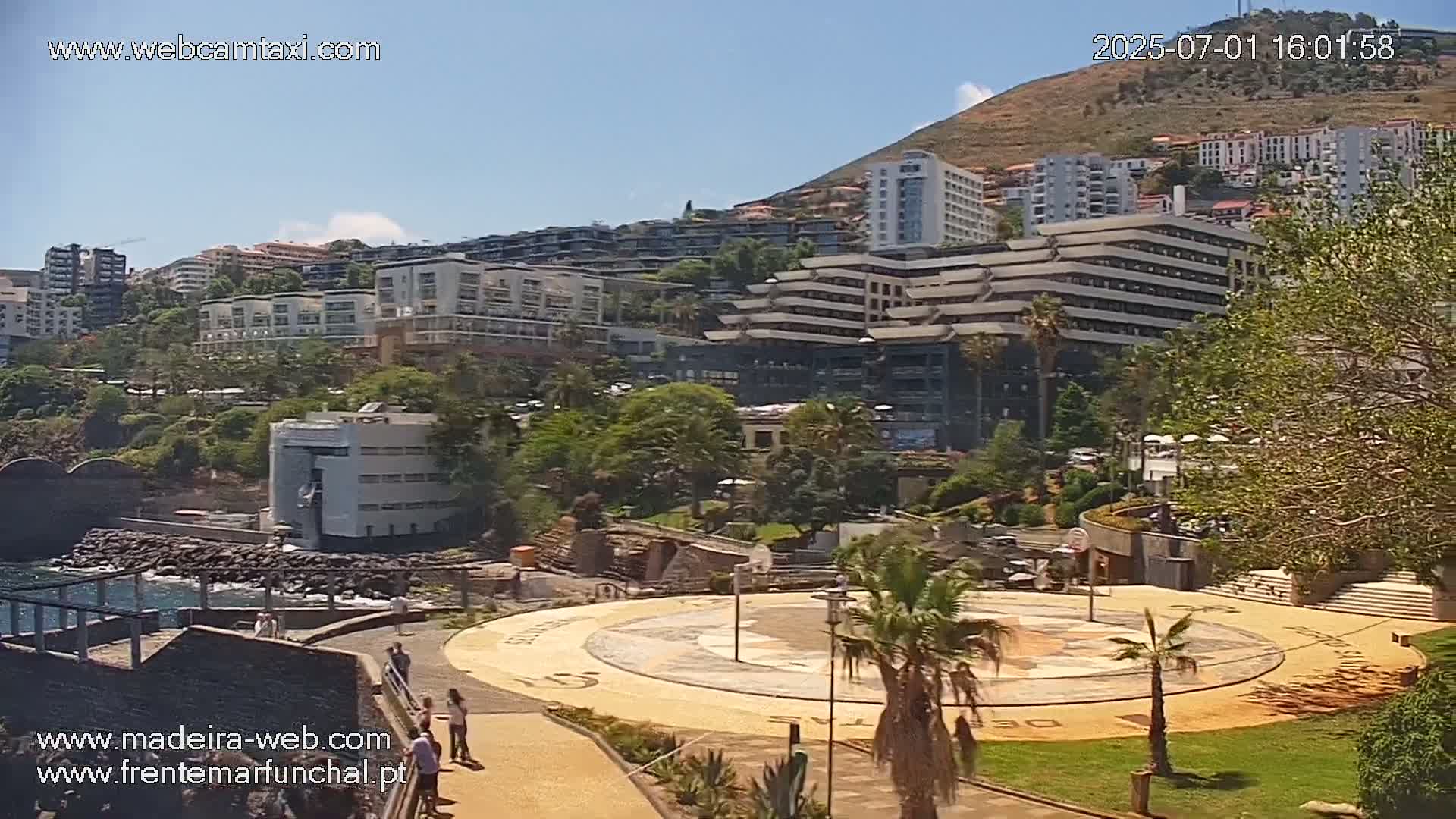 Fortim/Jardim do Lido Gardens Live PTZ Live Cam - Funchal, Madeira, Portugal