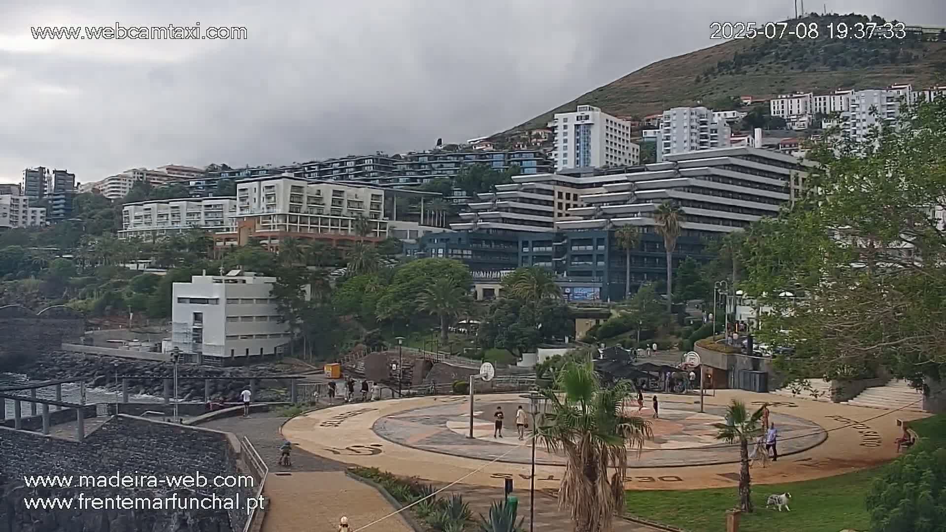 Fortim/Jardim do Lido Gardens Live PTZ Live Cam - Funchal, Madeira, Portugal